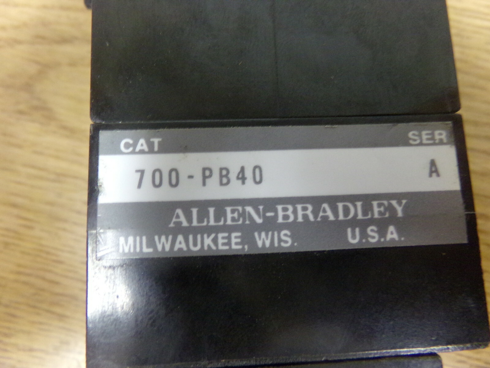 Allen Bradley 700-PB40 700-DK400A1 Type PK Direct Drive Master Control AC Relay