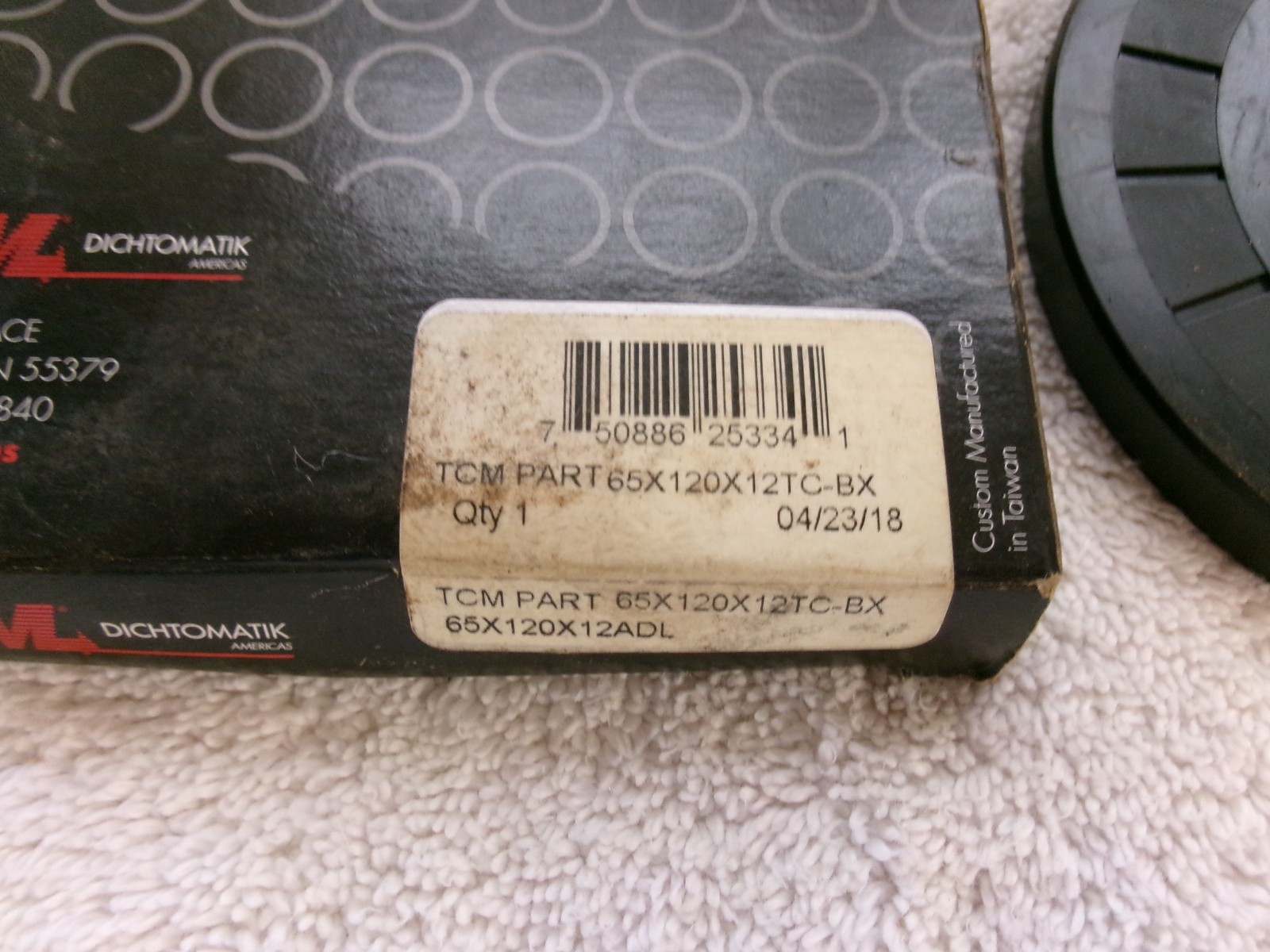 NIB TCM Oil Seal 65X120X12TC-BX