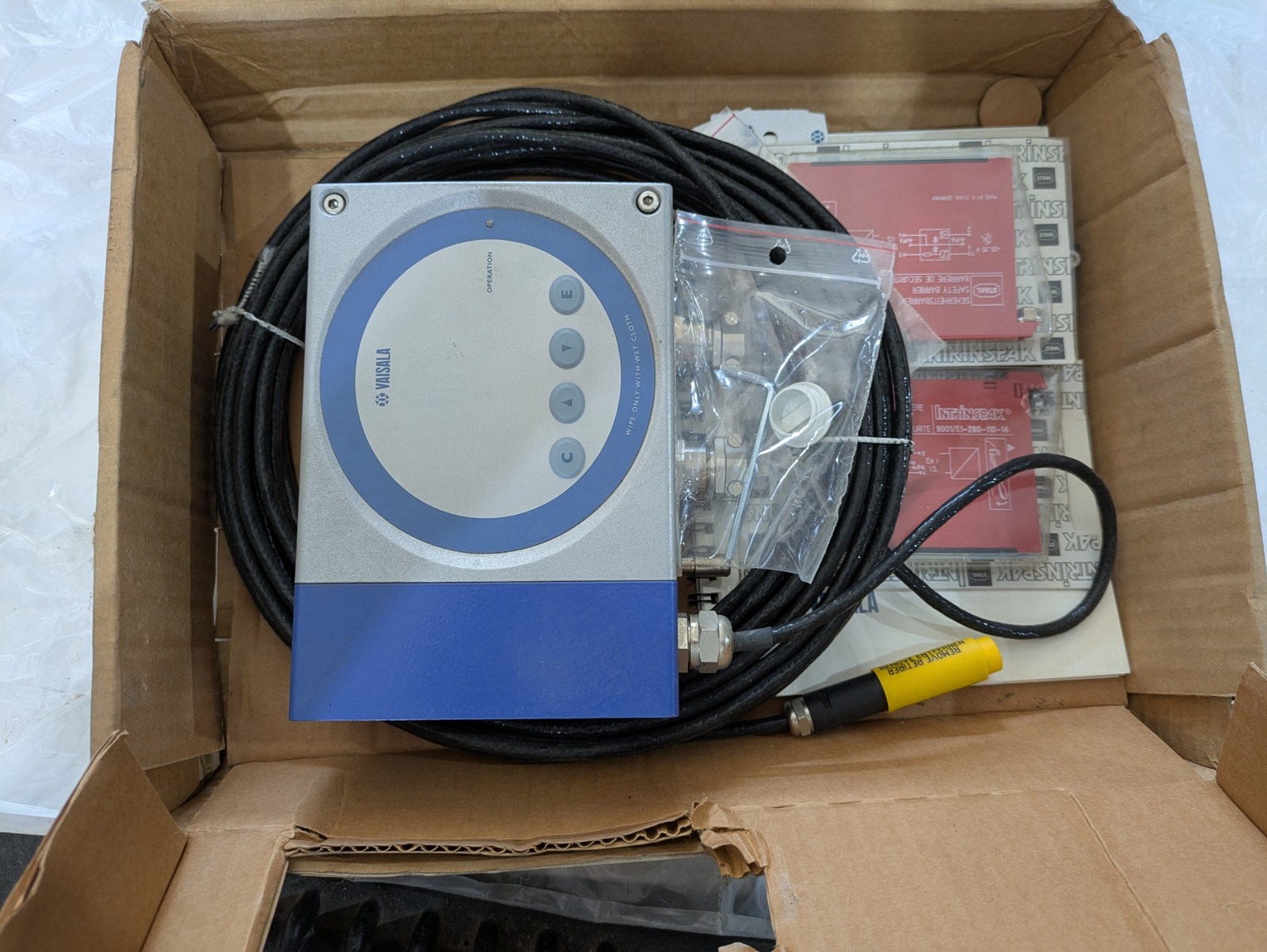 VAISALA HMP363 D1A1A1 HUMIDITY AND TEMPRATURE PROBE