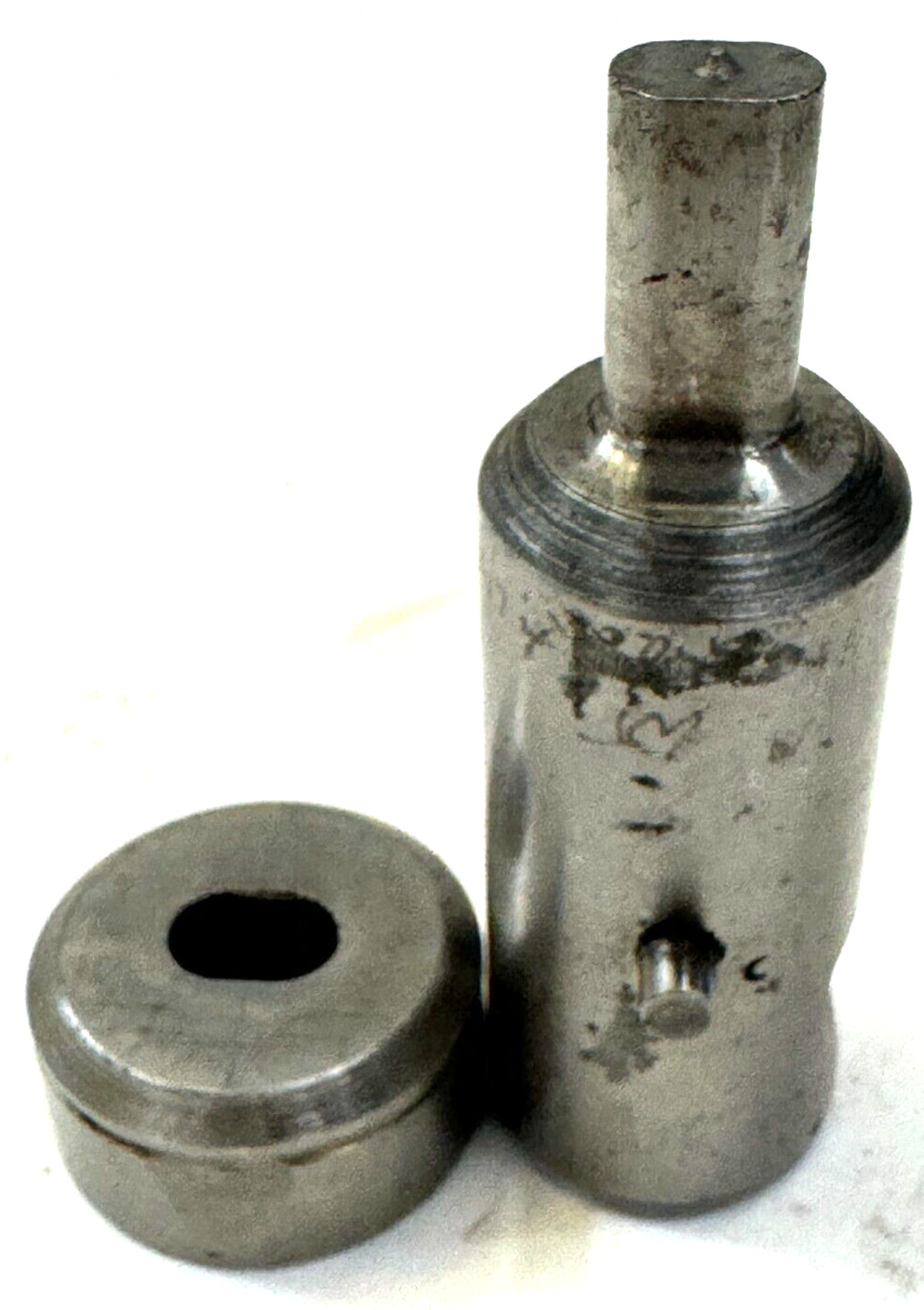 WILSON TOOL PUNCH & DIE SET STN 28XX OBLONG 0.282″ X 0.437″ 1 1/4″ OD