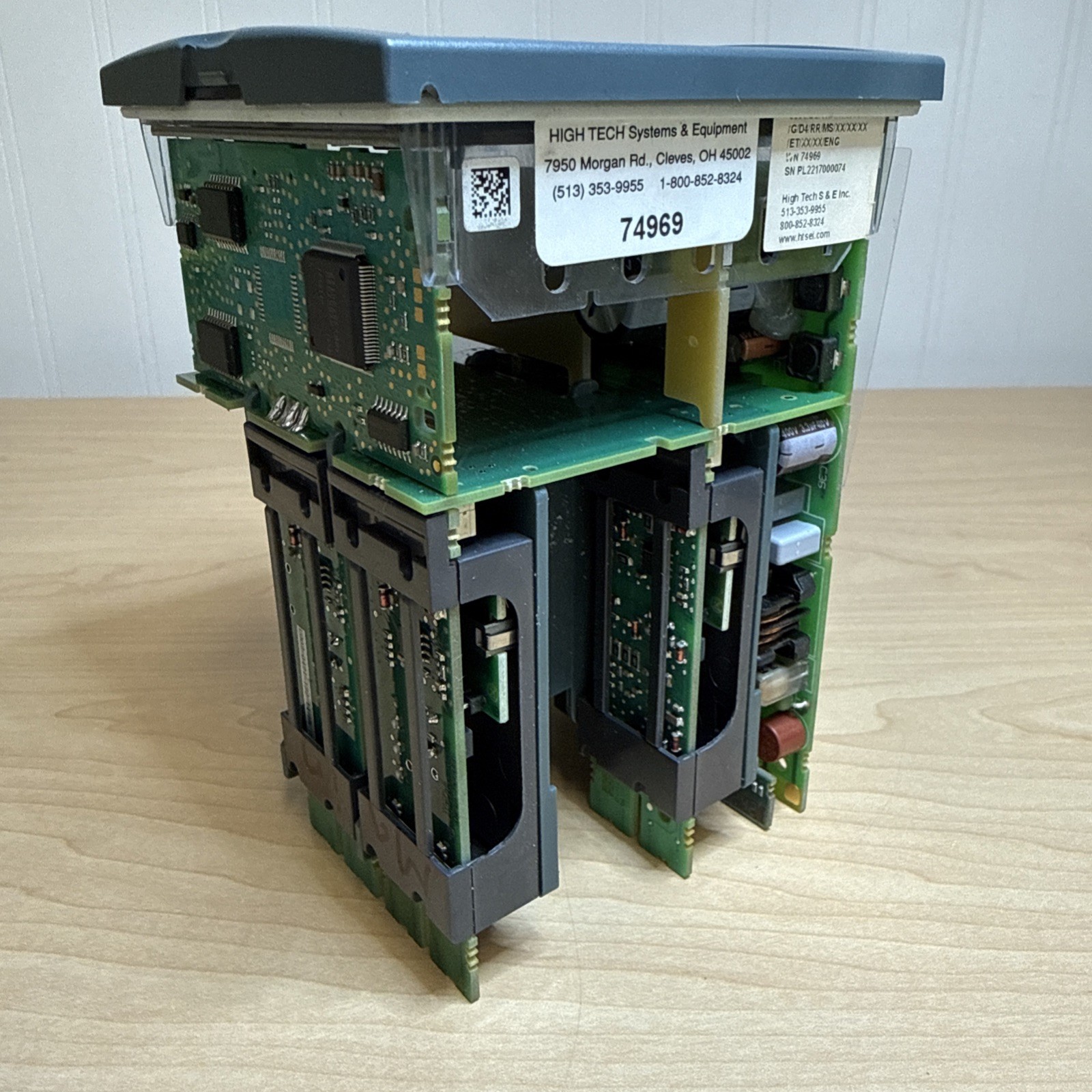 Invensys Eurotherm 3504 Temperature Controller TM0168AGFWUBMA-1 P-2 Temp Module