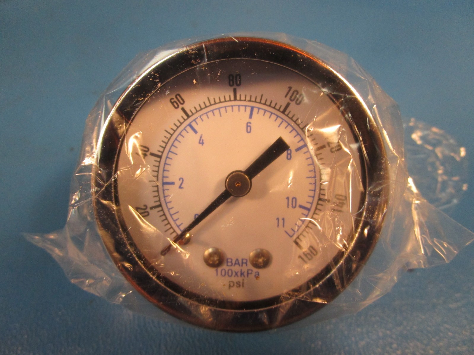 Wilkerson Filter B18-02-FKG0B, Regulator, 1/4″ NPT, 0-125 PSIG, MANUAL DRAIN