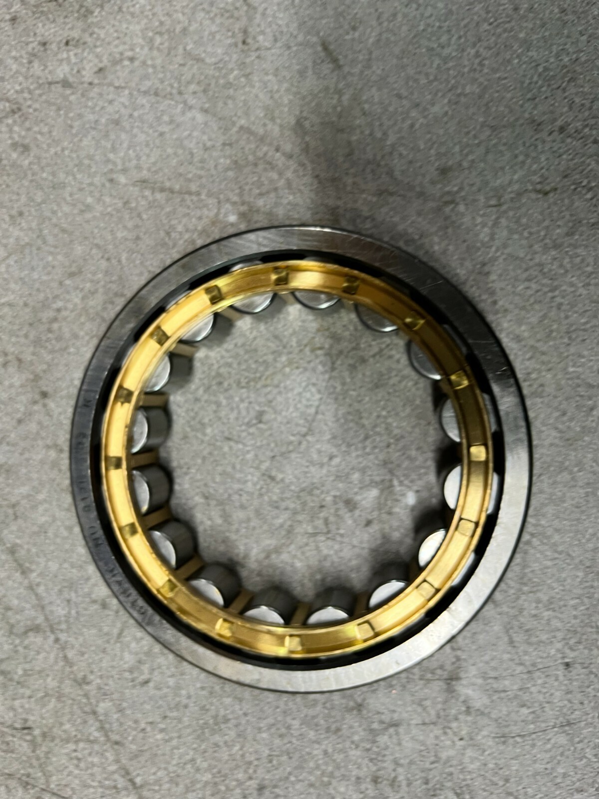 NEW IN BOX GULF/ STEYR NU-212E NU 212E C3 CYLINDRICAL BEARING NU-212-EMC3