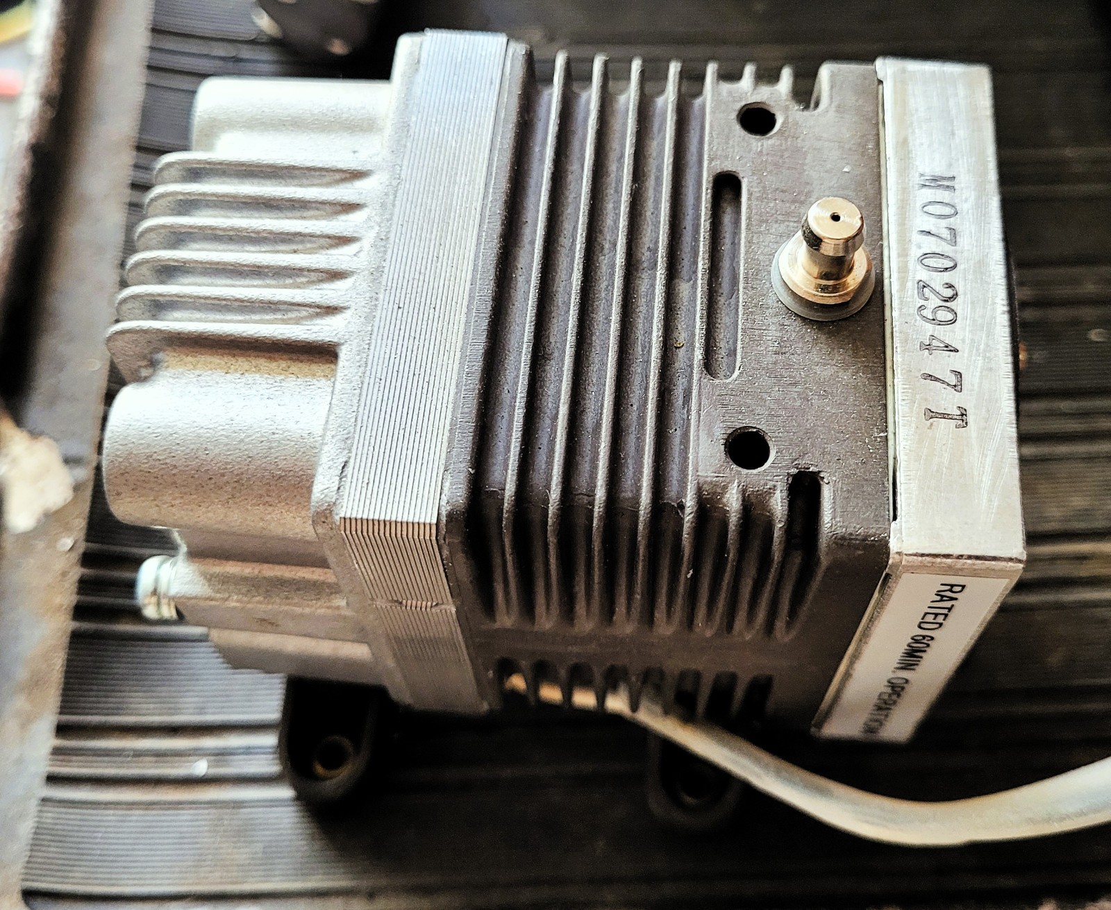 MEDO USA INC vacuum pump VP0140-V1006-D2-0511 115VAC 15.75 IN.HG.