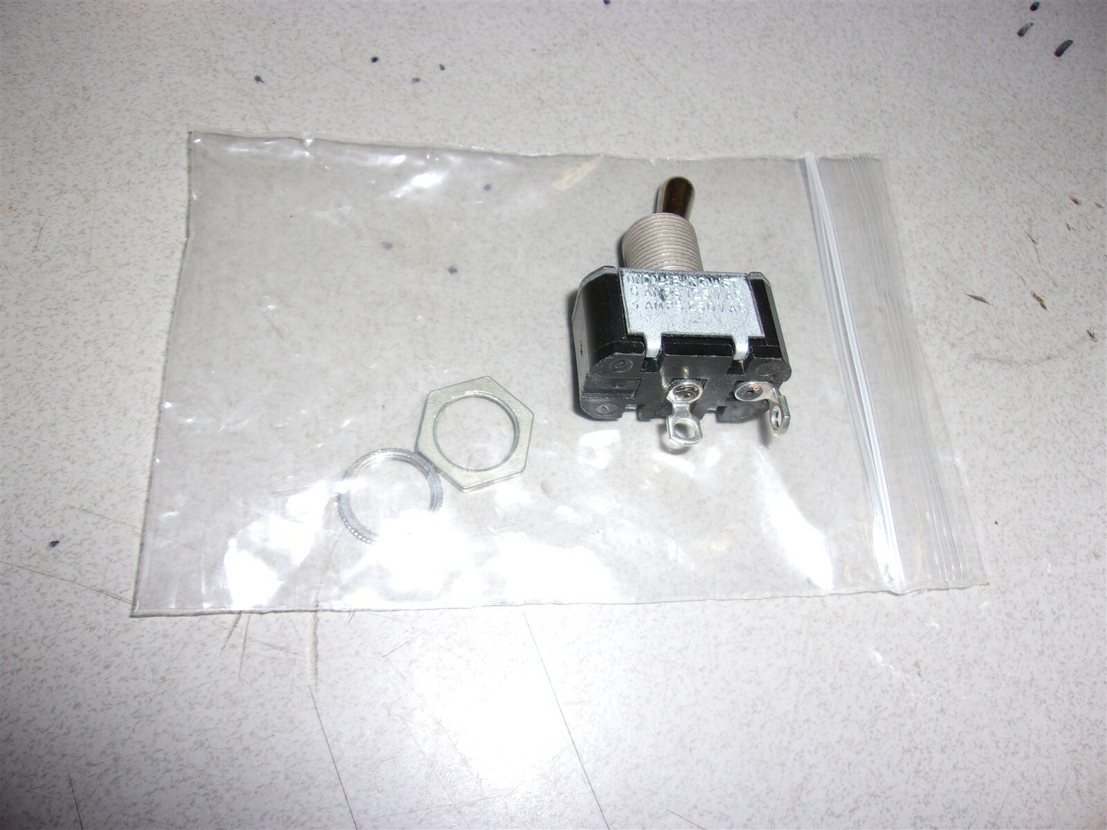 NEW Underwriters Lab 6A 125VAC Toggle Switch *FREE SHIPPING*