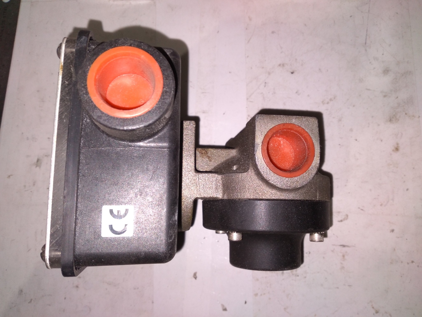 UFM SN-ASB9GM-6-1700V.896-A1NR-5D