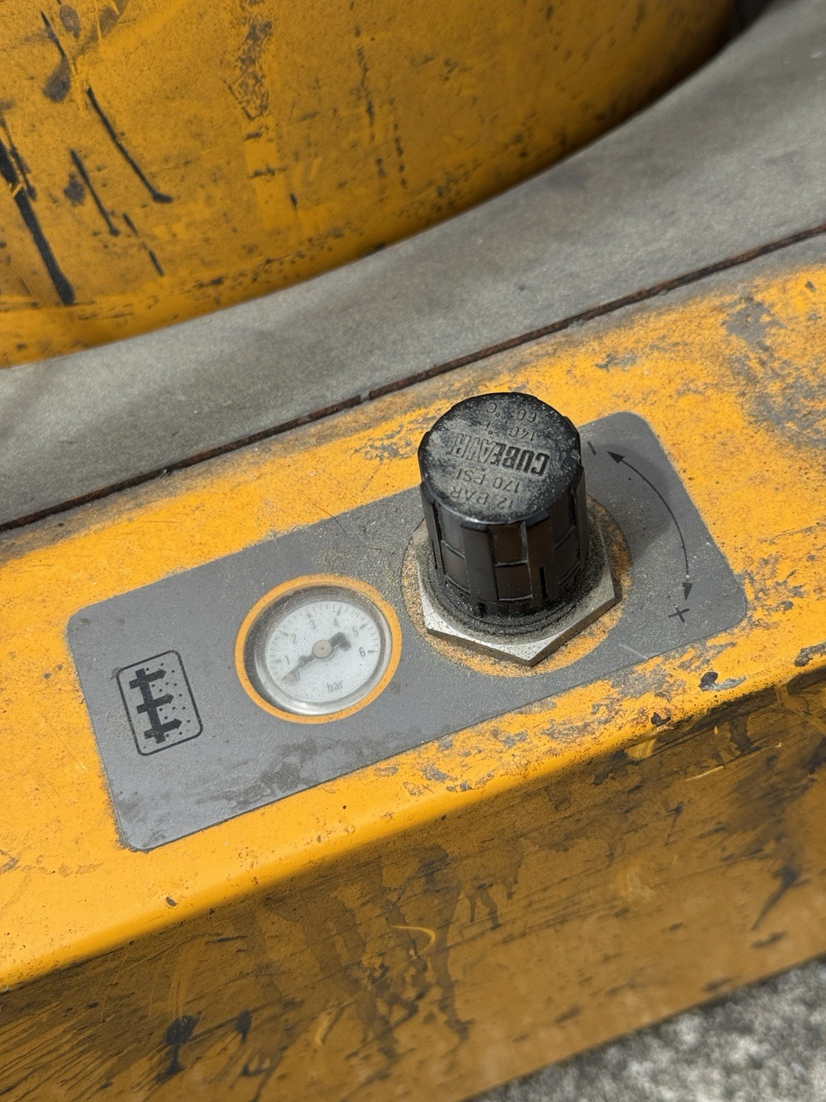 Gema Powder Hopper with Cart