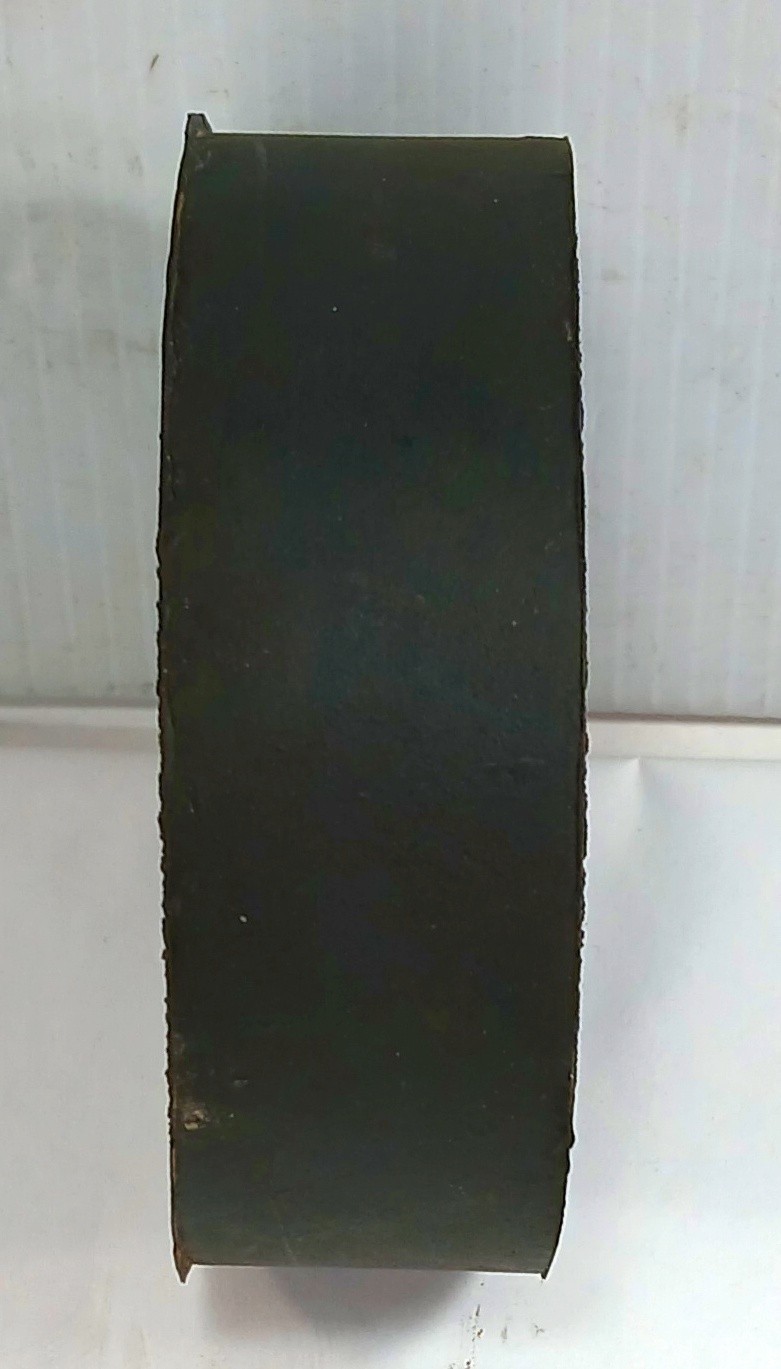 1 NEW UNBRANDED 1-3/4 X 4 X 1-1/4 INCH RUBBER INSERT NNB ***MAKE OFFER***