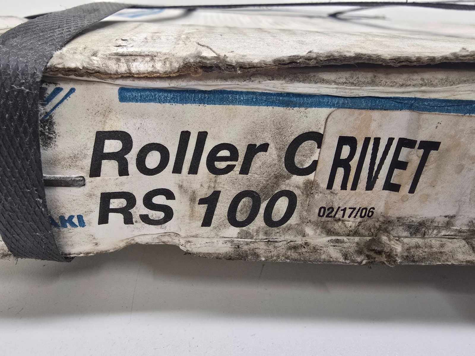 NEW IN BOX! US TSUBAKI 10′ RIVET ROLLER CHAIN RS100