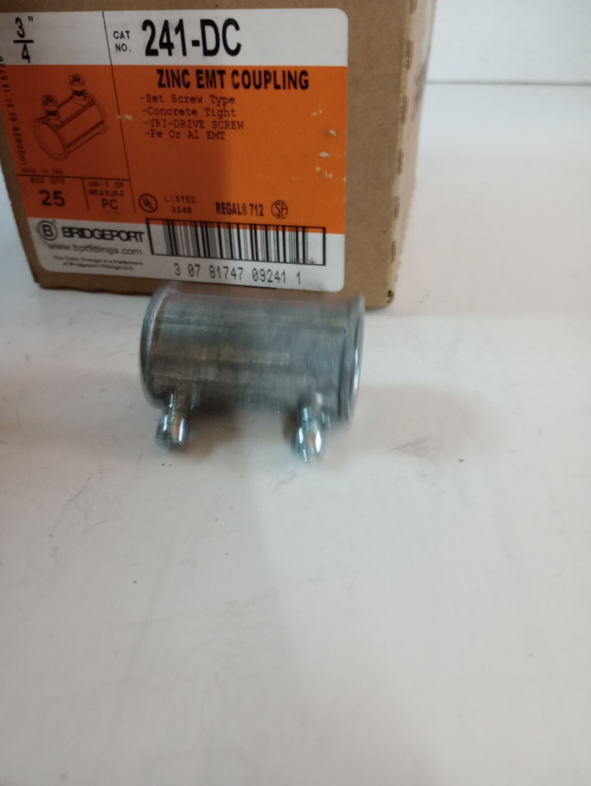 3/4″ BRIDGEPORT 241-DC CONDUIT EMT COUPLER CONNECTOR – LOT OF 25