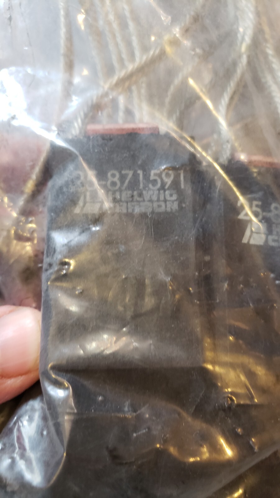 NEW LOT (Pack) o 4 HELWING CARBON Motor Brushes 1.5 x 3.25 # 25-871591 204219 cc