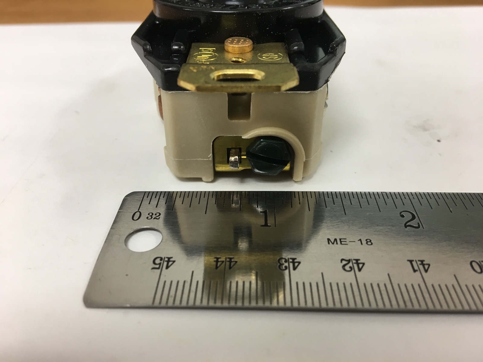 HUBBELL 2510A RECEPTACLE HBL2510A 4 POLE 5 WIRE