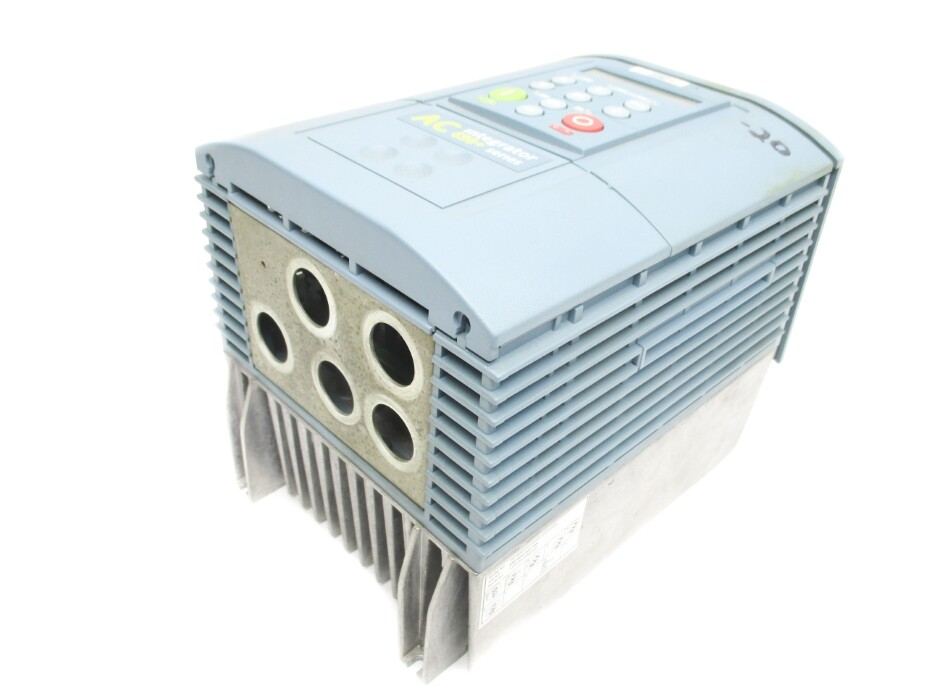 EUROTHHERM DRIVES 690PB/0022/400/3/0/0021/US/0/0/0/0/0 UNMP