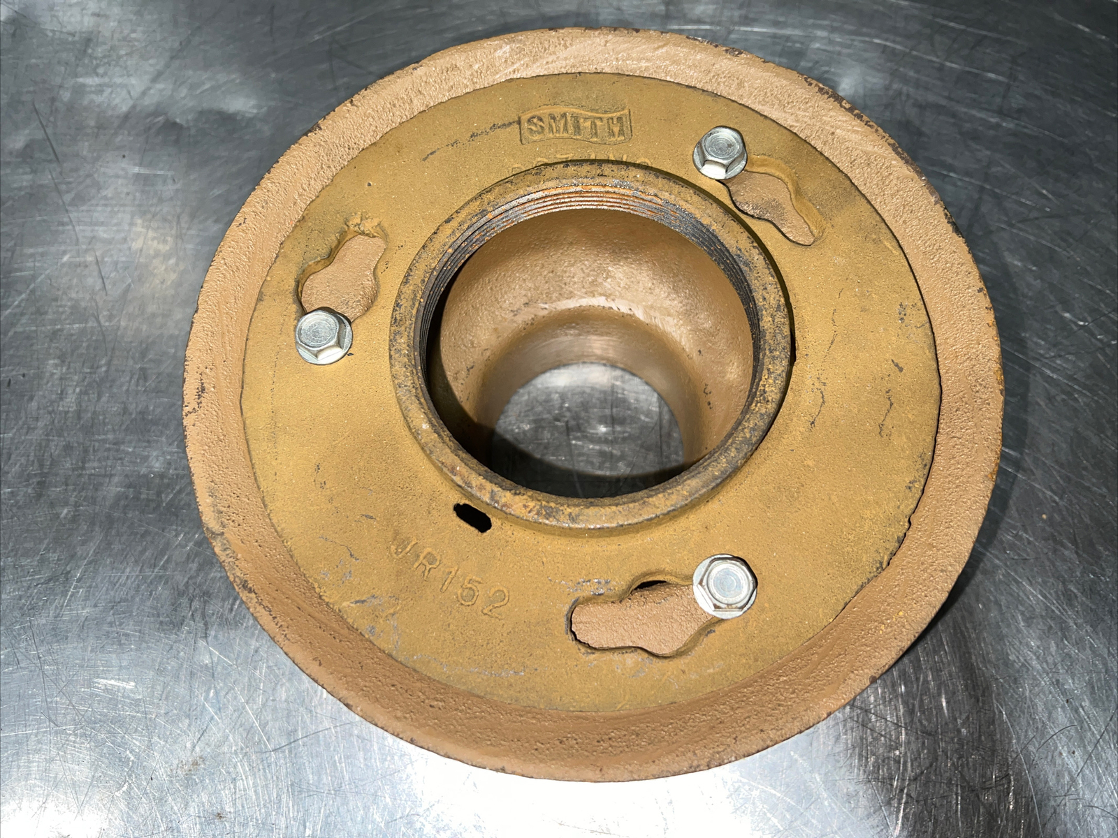 JAY R. SMITH MFG. CO Floor Drain Body 9213 Nos Surplus. ID 4