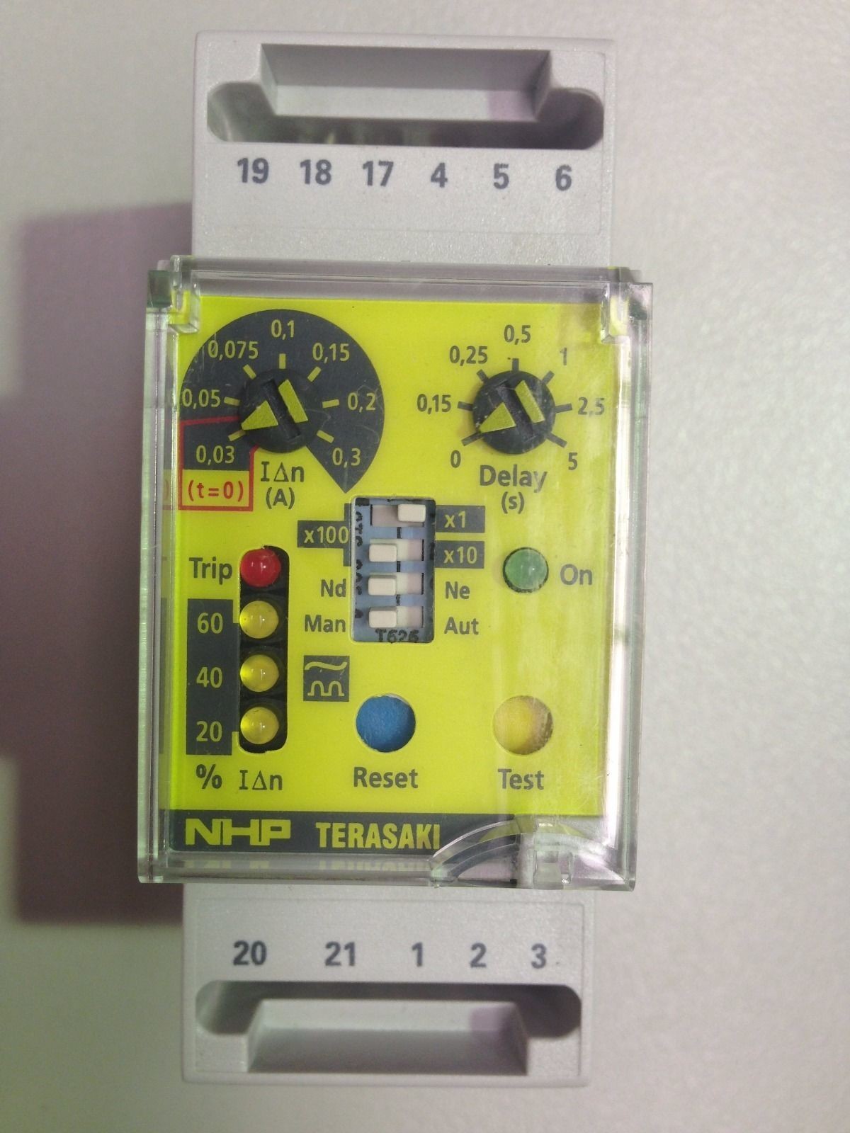 NHP Terasaki D2-S RD3AF12BN Earth Leakage Relay Delta Din 2 Pole A115V 0,03-30A
