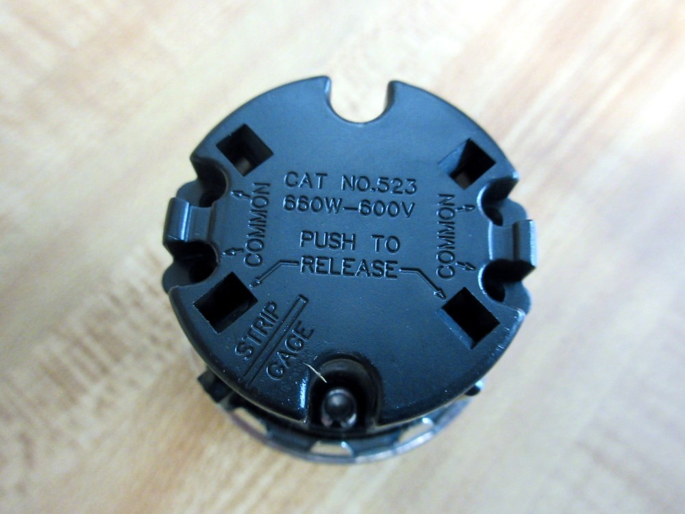Leviton 523 Lamp Holder Socket