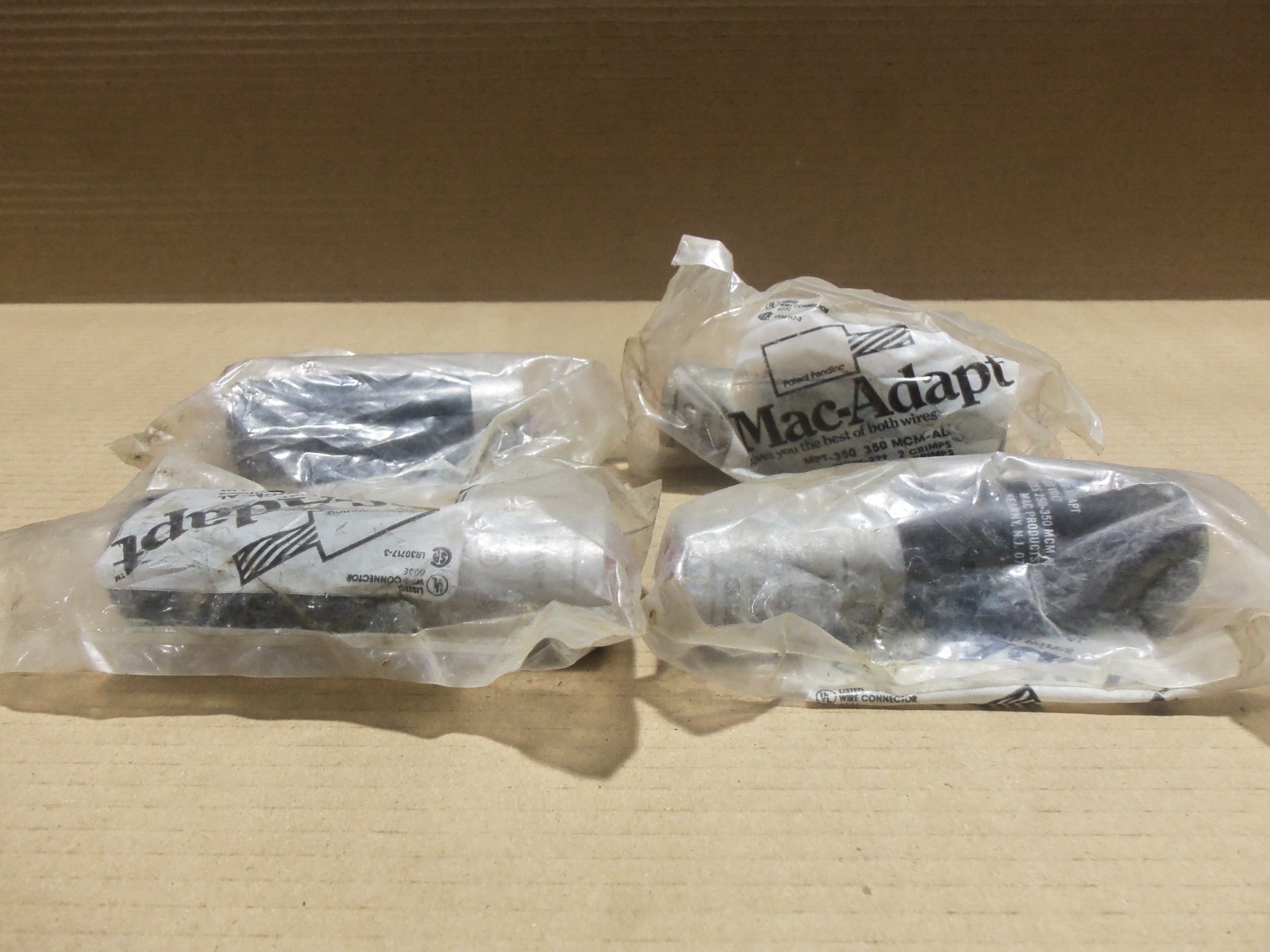 New Lot of 4 Mac-Adapt MPT-350 600V 250-350MCM AL Pigtail Adapter AK