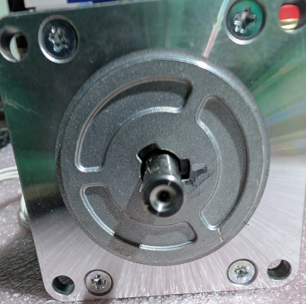 STEP SYN STEPPING MOTOR DC 2A – 1.8 STEP TYPE 103H7126-0440 -FAST SHIPPING #R25