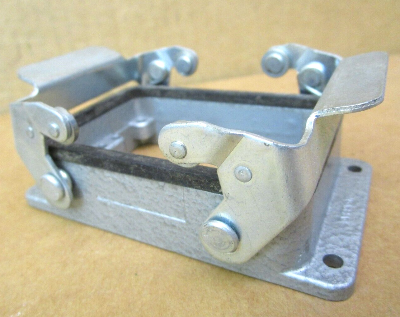 LAPP USA Epic Connector H-A32A9 Contact Housing 51259LR