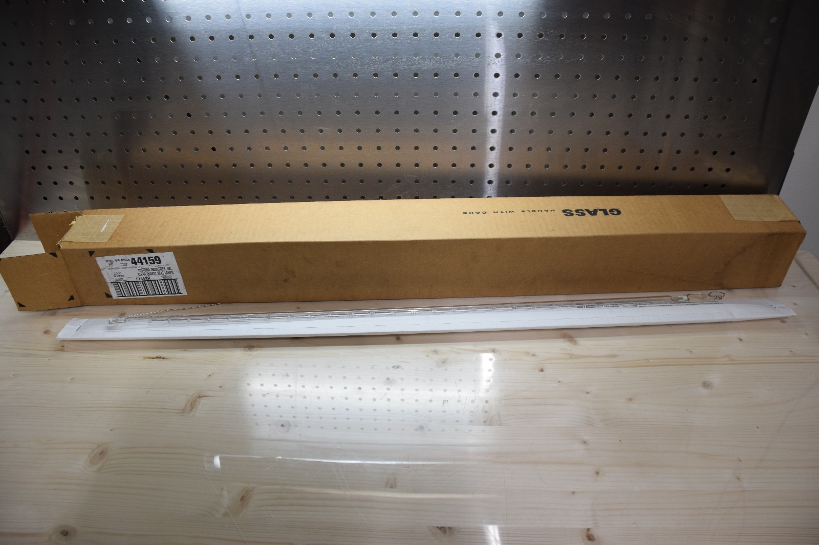 (BOX OF 6) FOSTORIA INDUSTRIES F2548H 2500W CLEAR QUARTZ Heat Lamp 3.65 kW, 480V