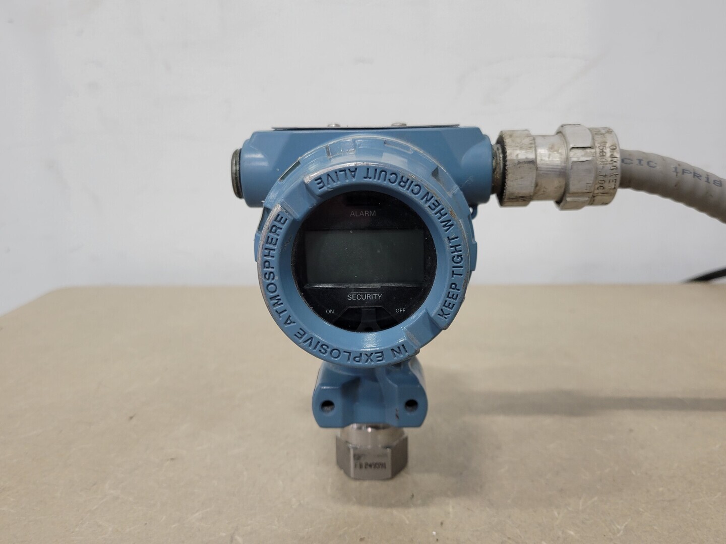 FISHER-ROSEMOUNT 3-15 PSIG Absolute and Gage Pressure Transmitter 2088 G2S22A1M5