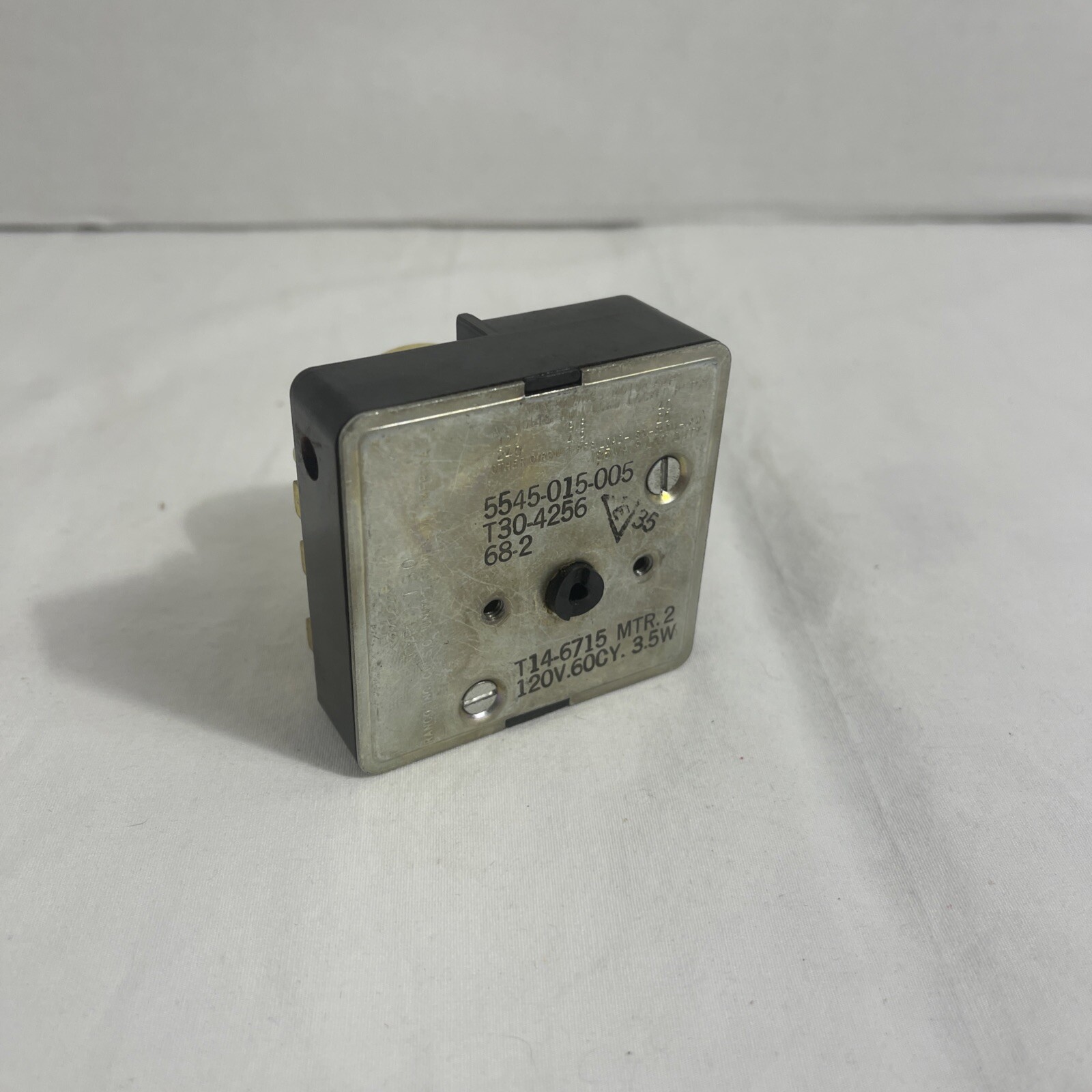 NEW NOS Ranco T30-4256 T304256 Defrost Timer 120V 60CY 3.5W T30 T14-6715 T146715