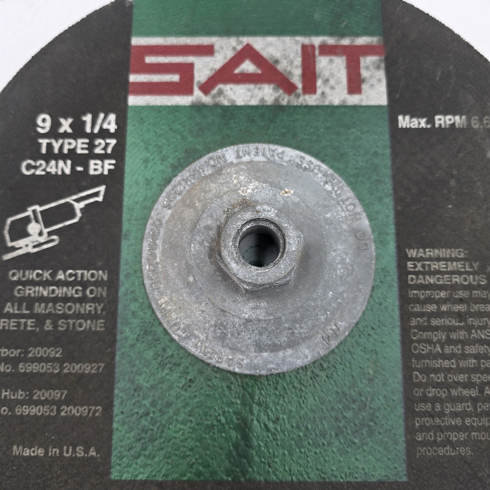 United Abrasives SAIT 9×1/4 Type 27 Grinding Wheel C24N-BF Max 6,600 Carbide