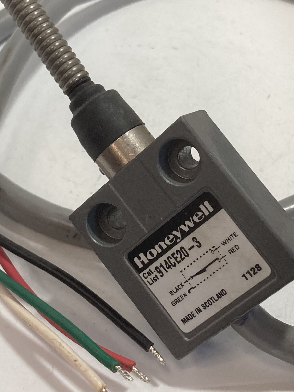 HONEYWELL 914CE20-3 LIMIT SWITCH WOBBLE STICK 5A 250VAC NNB