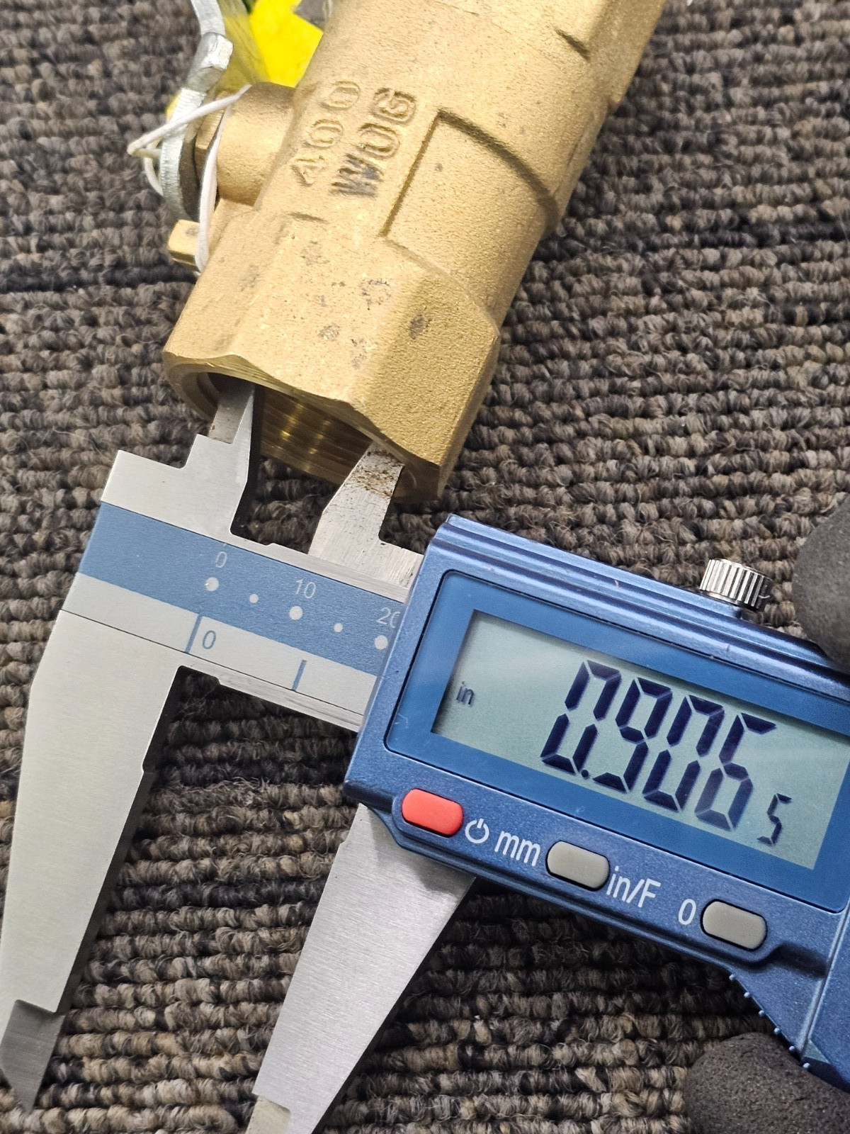 (QTY 11) Hammond: FIG NO 8201 3/4-inch FNPT Forged Brass Ball Valve 400 WOG