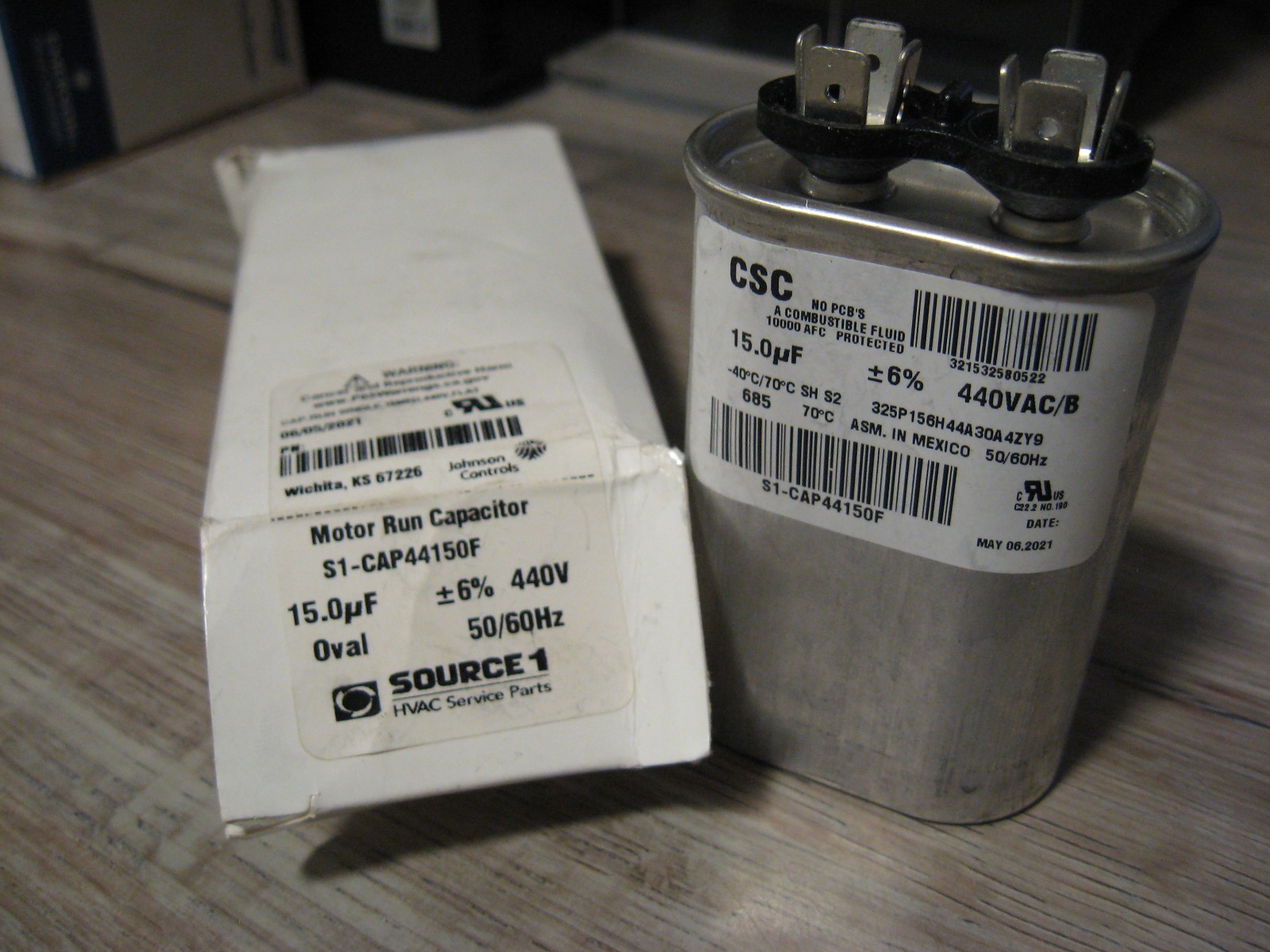 NEW York S1-CAP44150F Oval Run Capacitor 15 MFD 440V 60Hz
