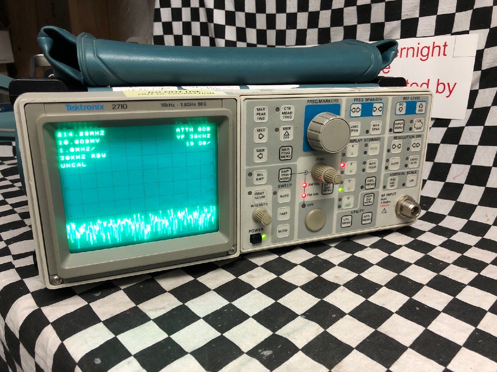 TEKTRONIX 2710, Spectrum Analyzer, NO POWER CORD