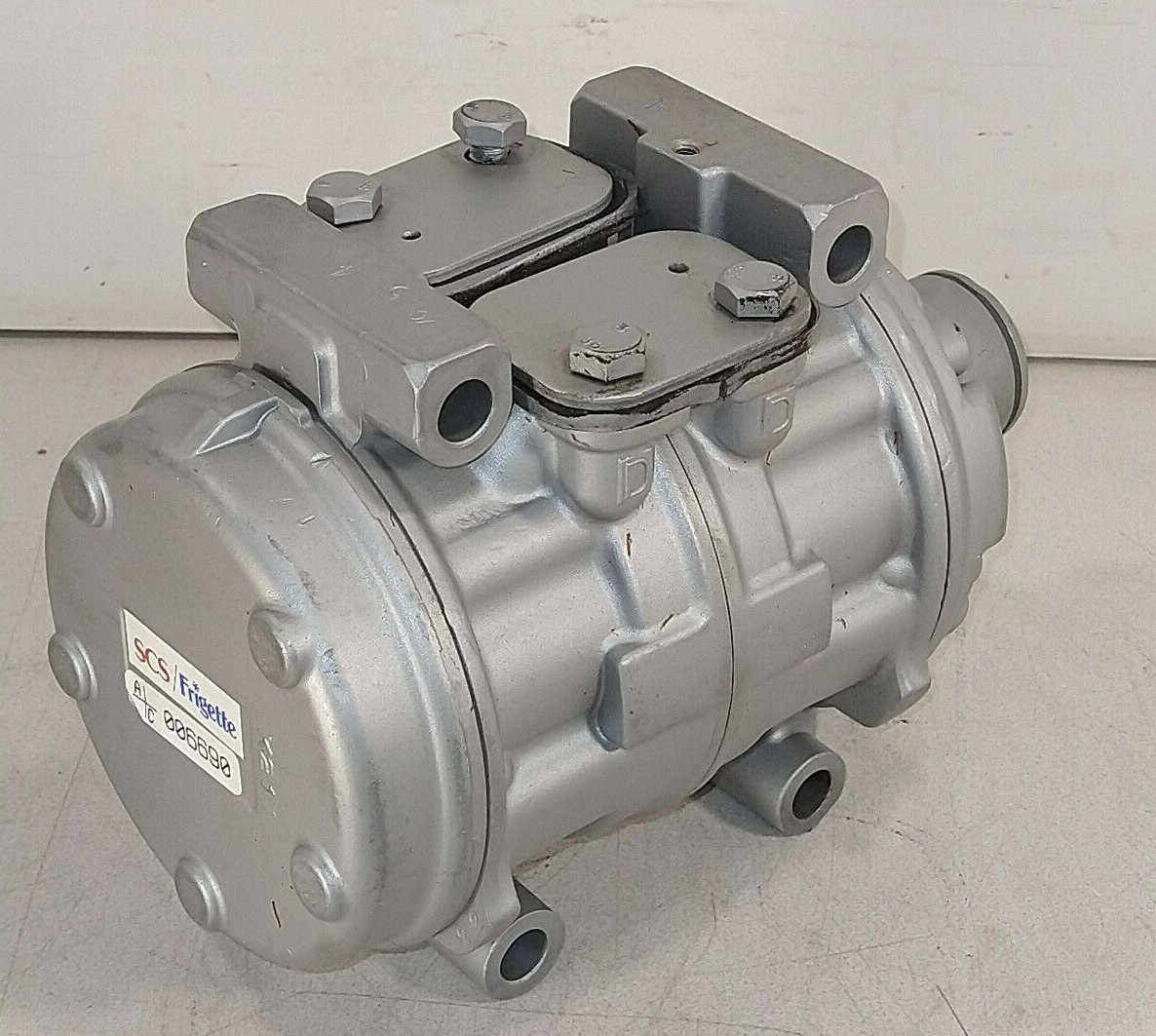 1 NEW SCS/FRIGETTE 006690 A/C COMPRESSOR NIB ***MAKE OFFER***