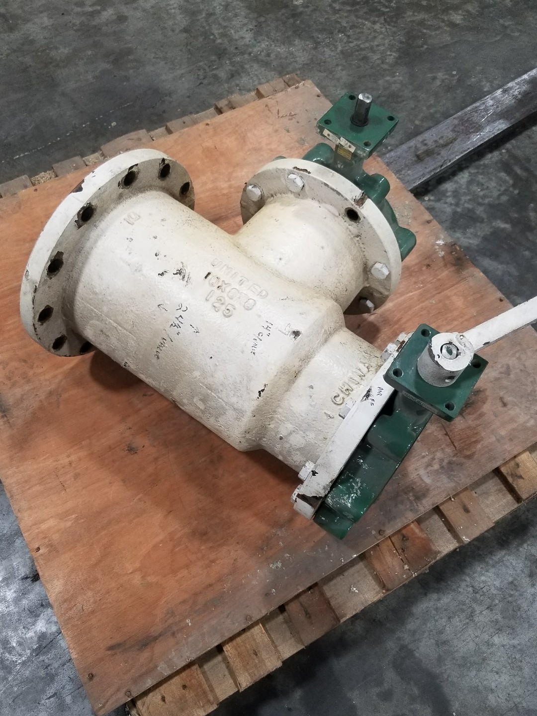 United 10″ X 8″ X 8″ Industrial T / Valves #3085SR