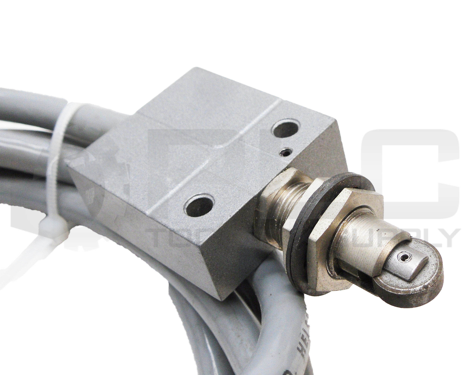 NEW MICROSWITCH 914CE28-6 ROLLER PLUNGER LIMIT SWITCH