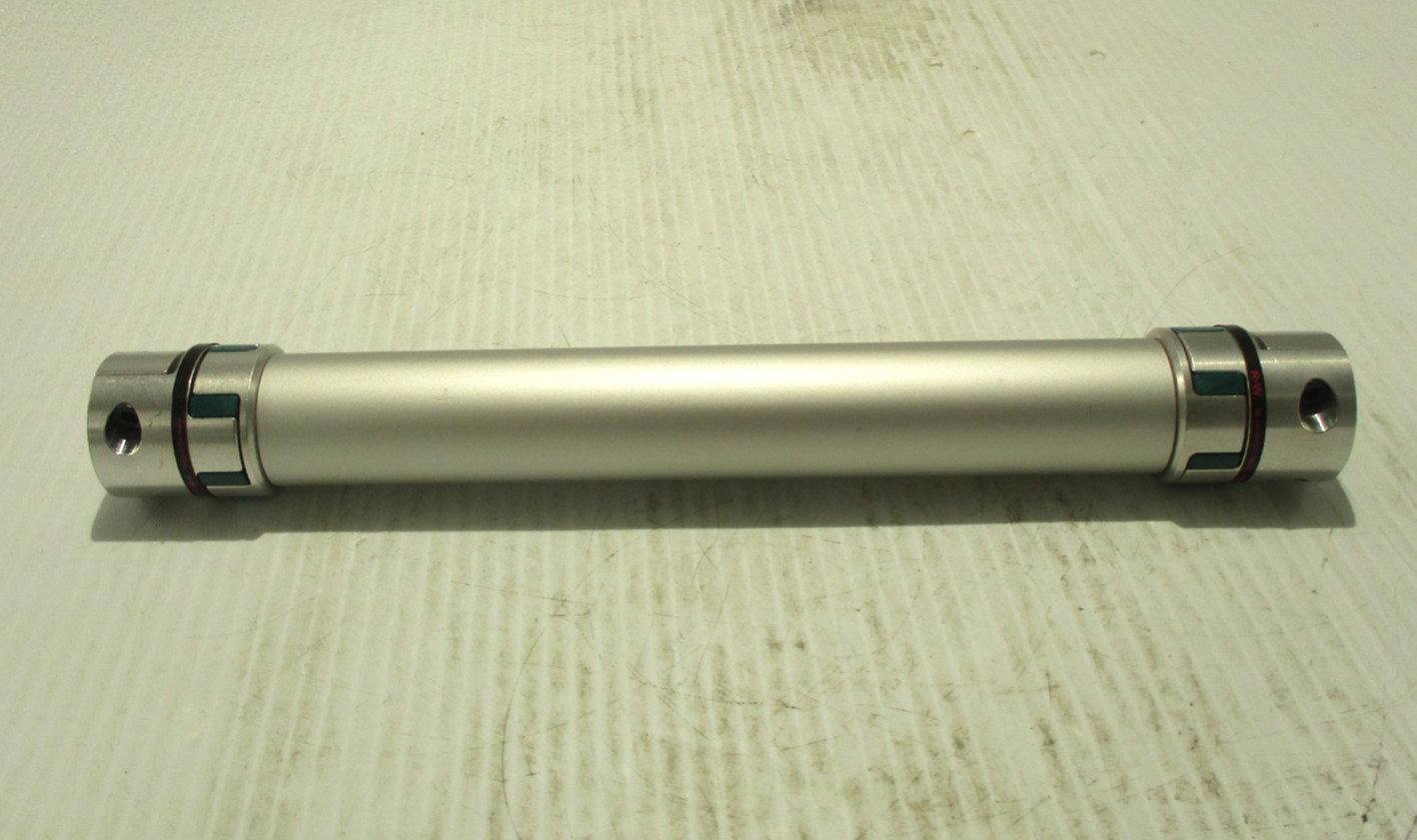 NEW R&W EZ2-10-250-B ELASTOMER COUPLER BORE D1-15.88MM (0.625) D2-12MM 9-7/8″