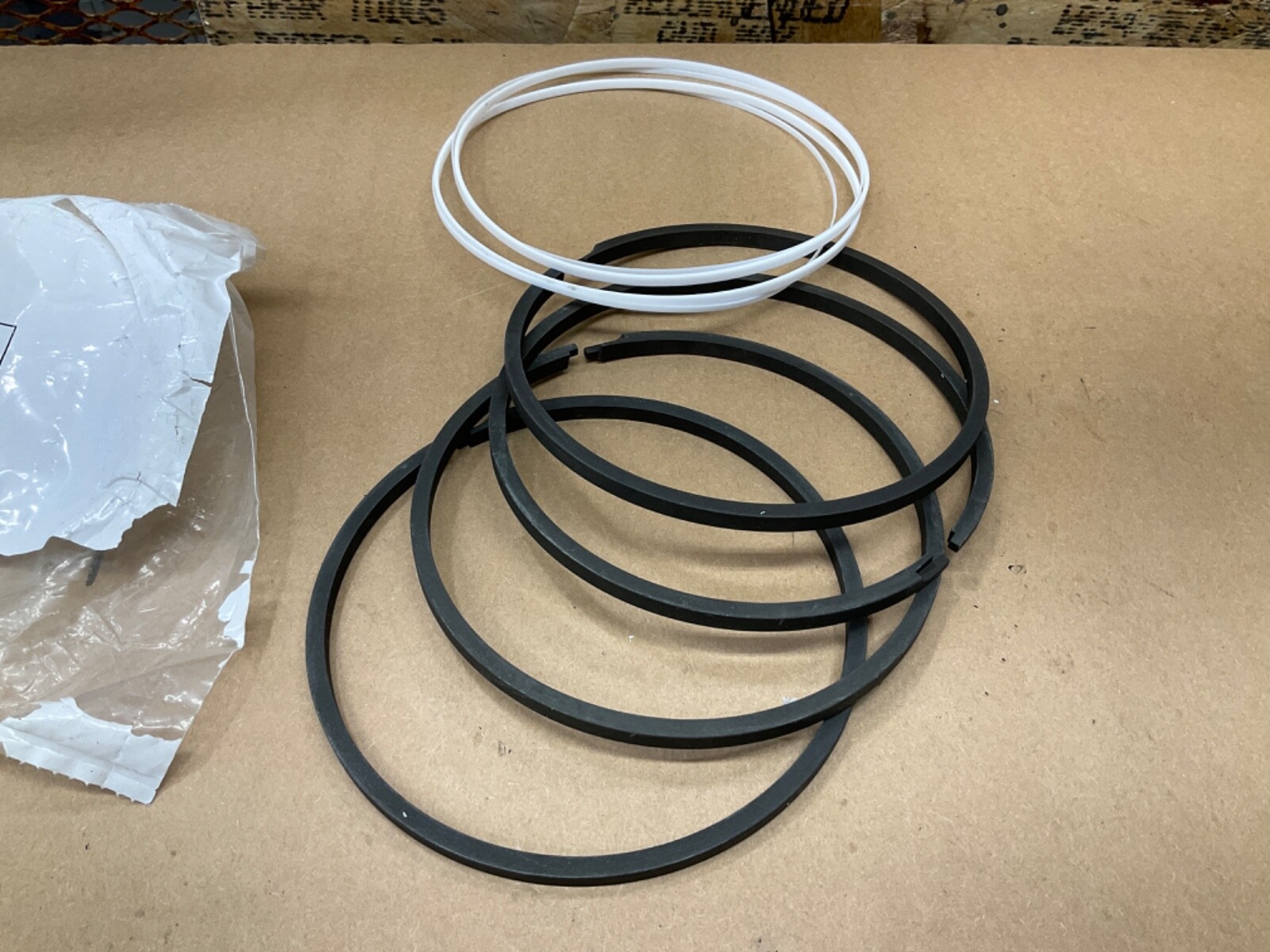 EATON HYDRO-LINE PISTON SEAL KIT SKN2-511-12 PISTON RING KIT #56E29*IAC