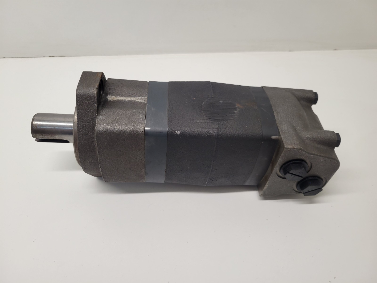 NEW OLD STOCK! EATON CHAR-LYNN HYDRAULIC MOTOR 104-1420-006
