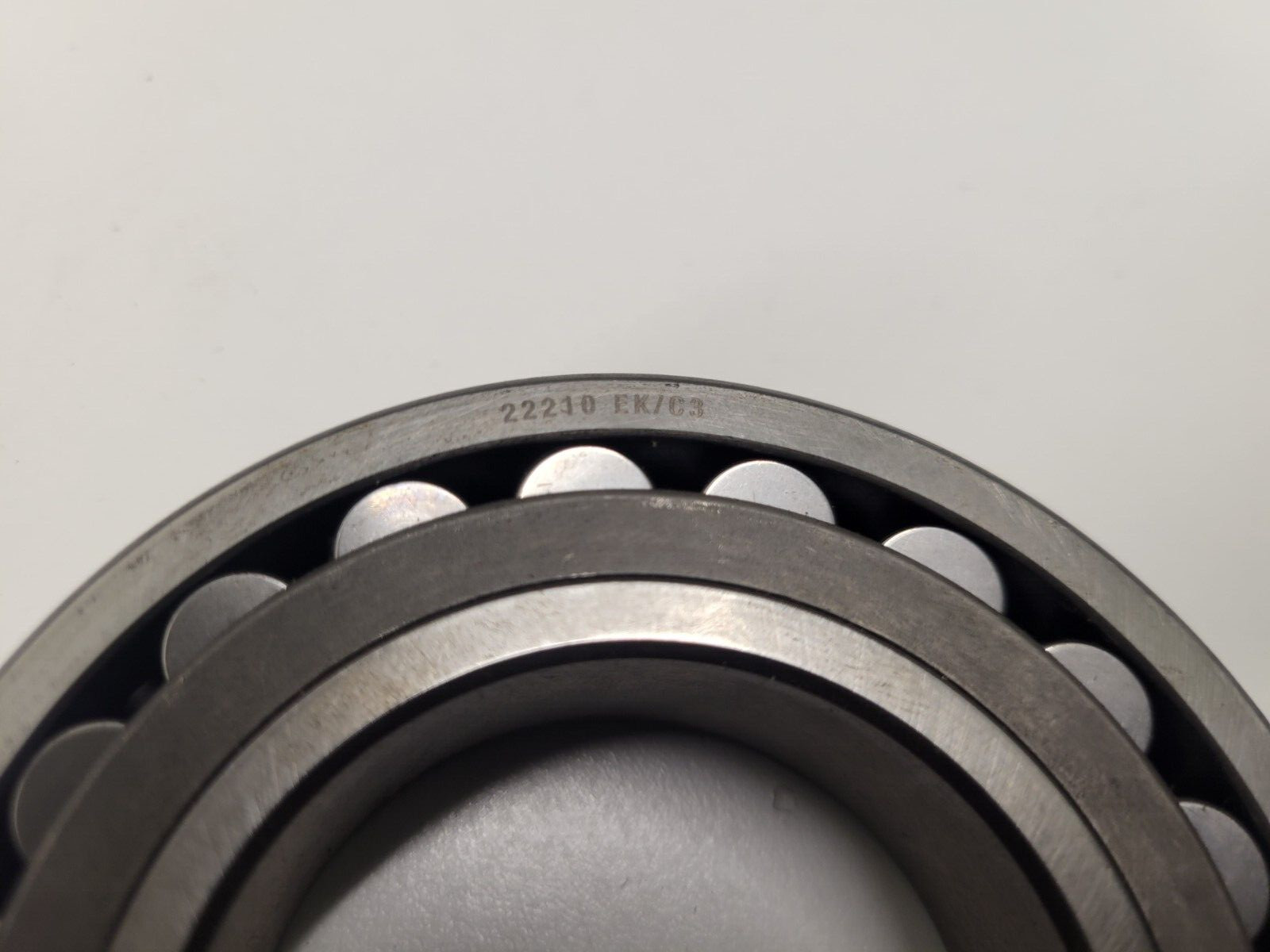 NEW OLD STOCK! SKF EXPLORER SPHERICAL ROLLER BEARING 22210-EK/C3