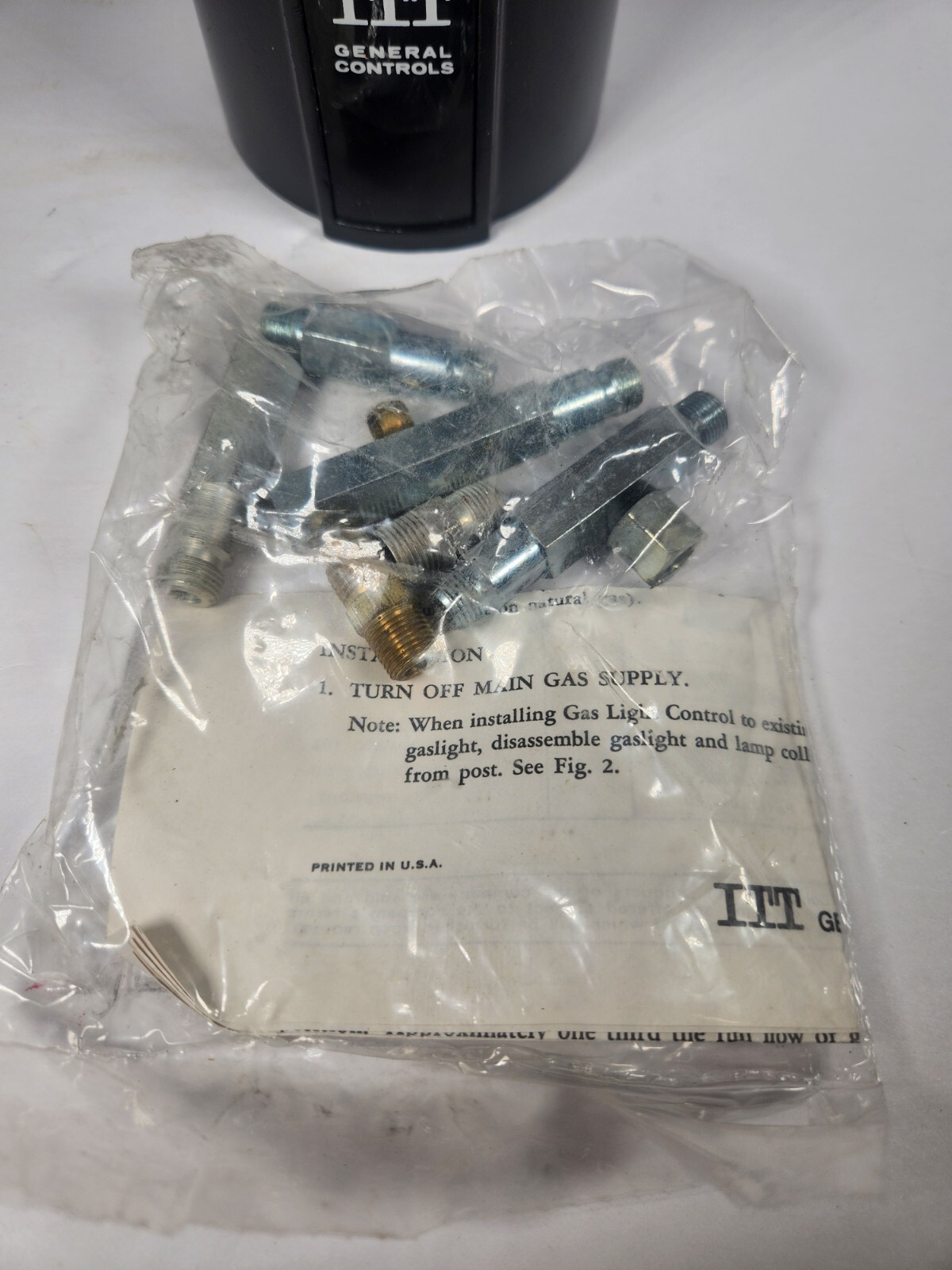 ITT General Controls GL10A100 Gas Light Control Valve w Hardware NOS