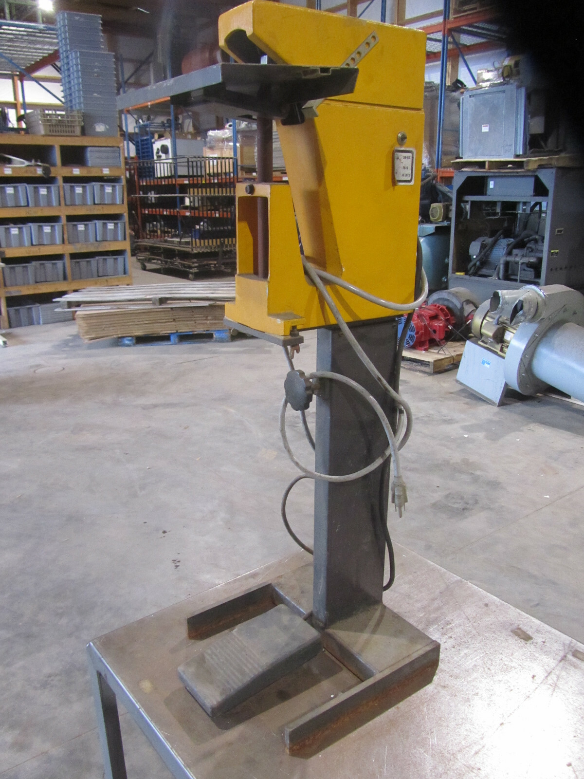 MARQUARDT MICHAEL ELECTRIC STAPLER, FOOT OPERATED