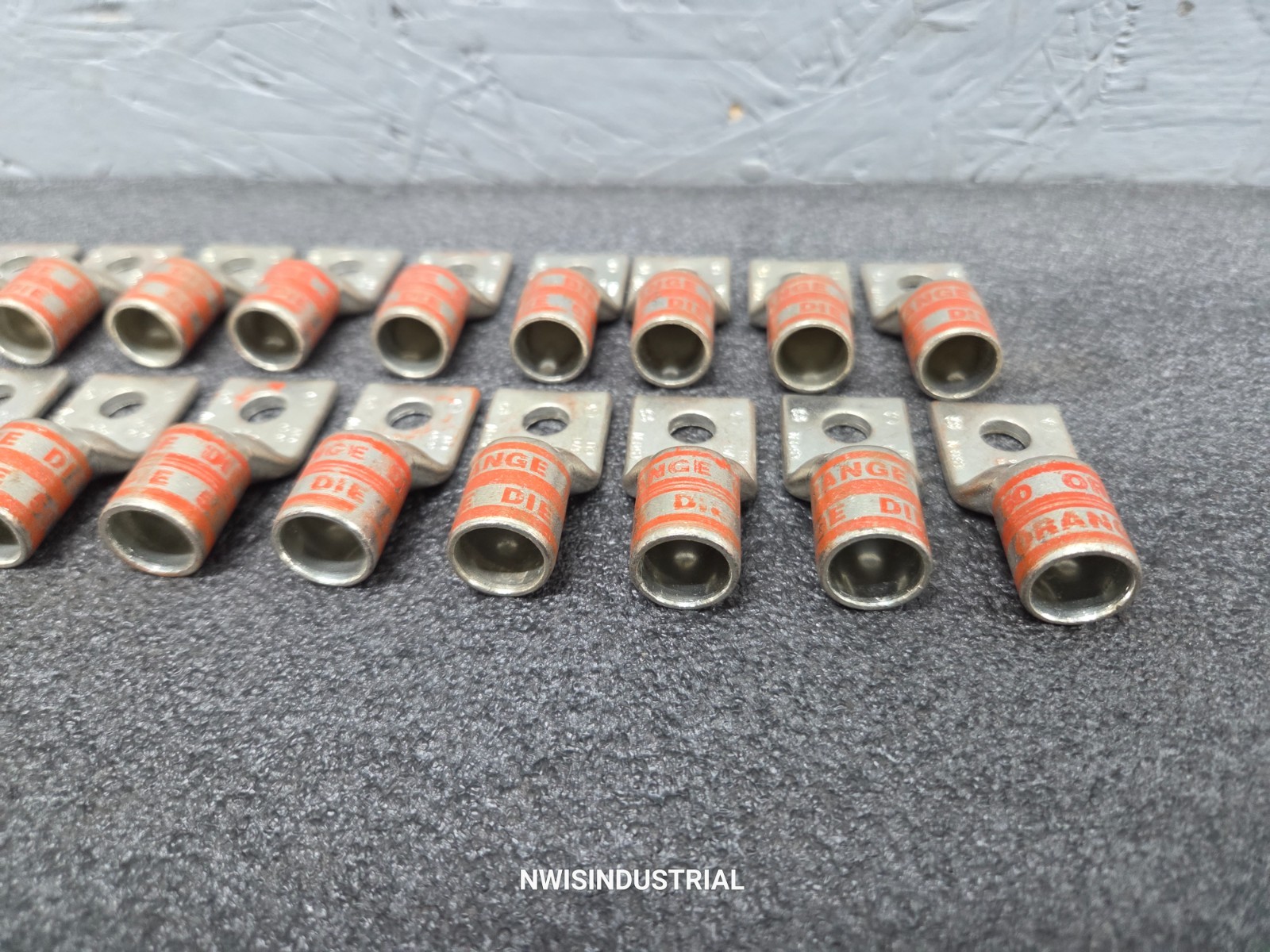Lot of 20 – THOMAS & BETTS-T&B 150N, 3/0, CU, ORANGE DIE, Short Barrel, 1 Hole