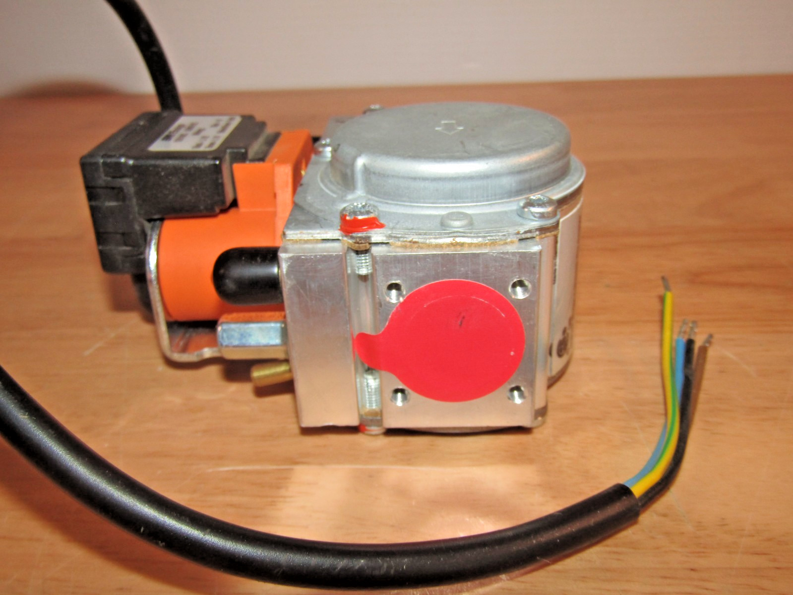 ERB ENSIGN GV-255-295M1-120VAC GAS CONTROL NEW