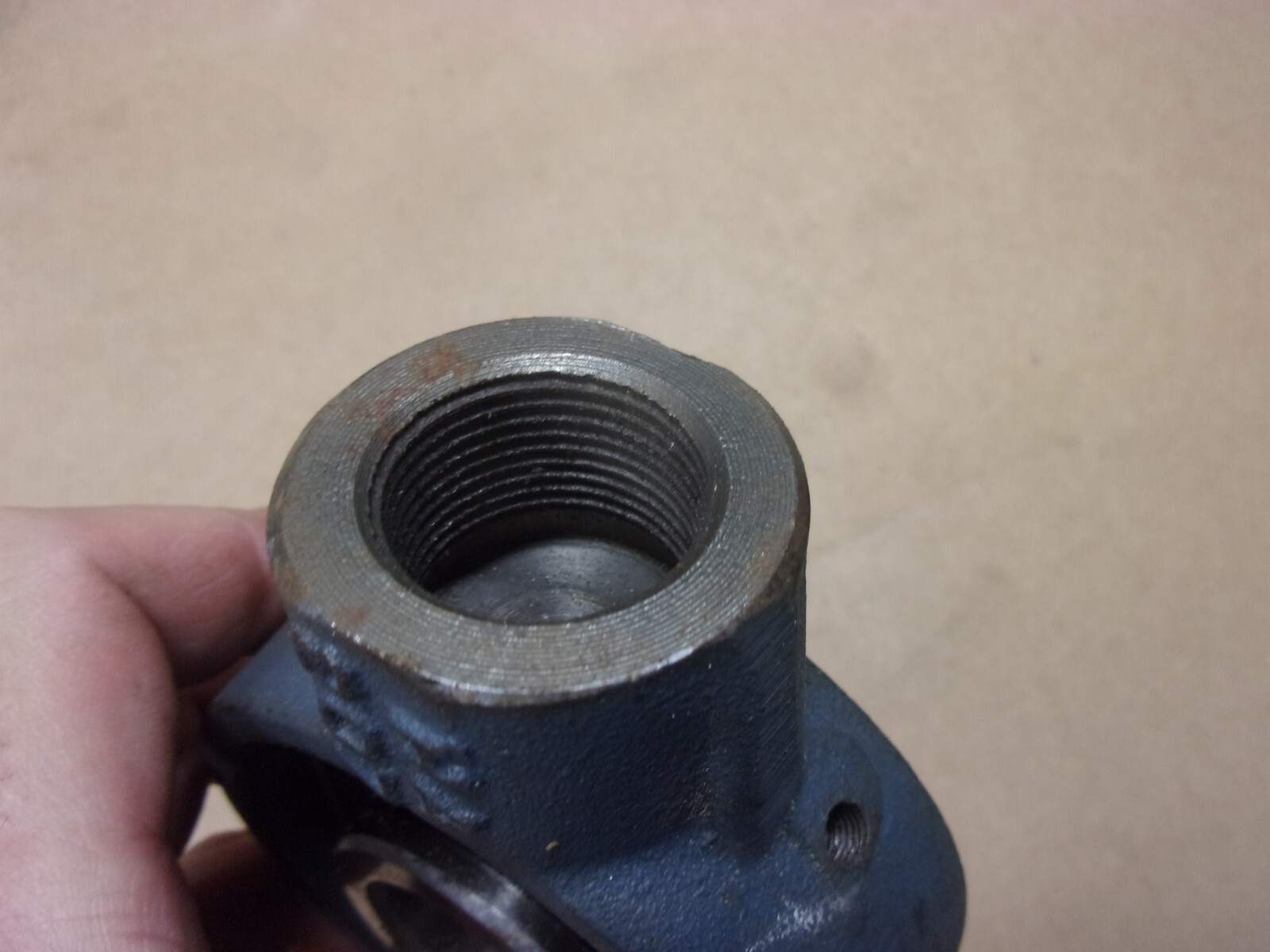 Peer Hanger Support Bearing UC207-20 Shaft 1 1/4” Thread Size 3/4 – 14 HA207 NOS