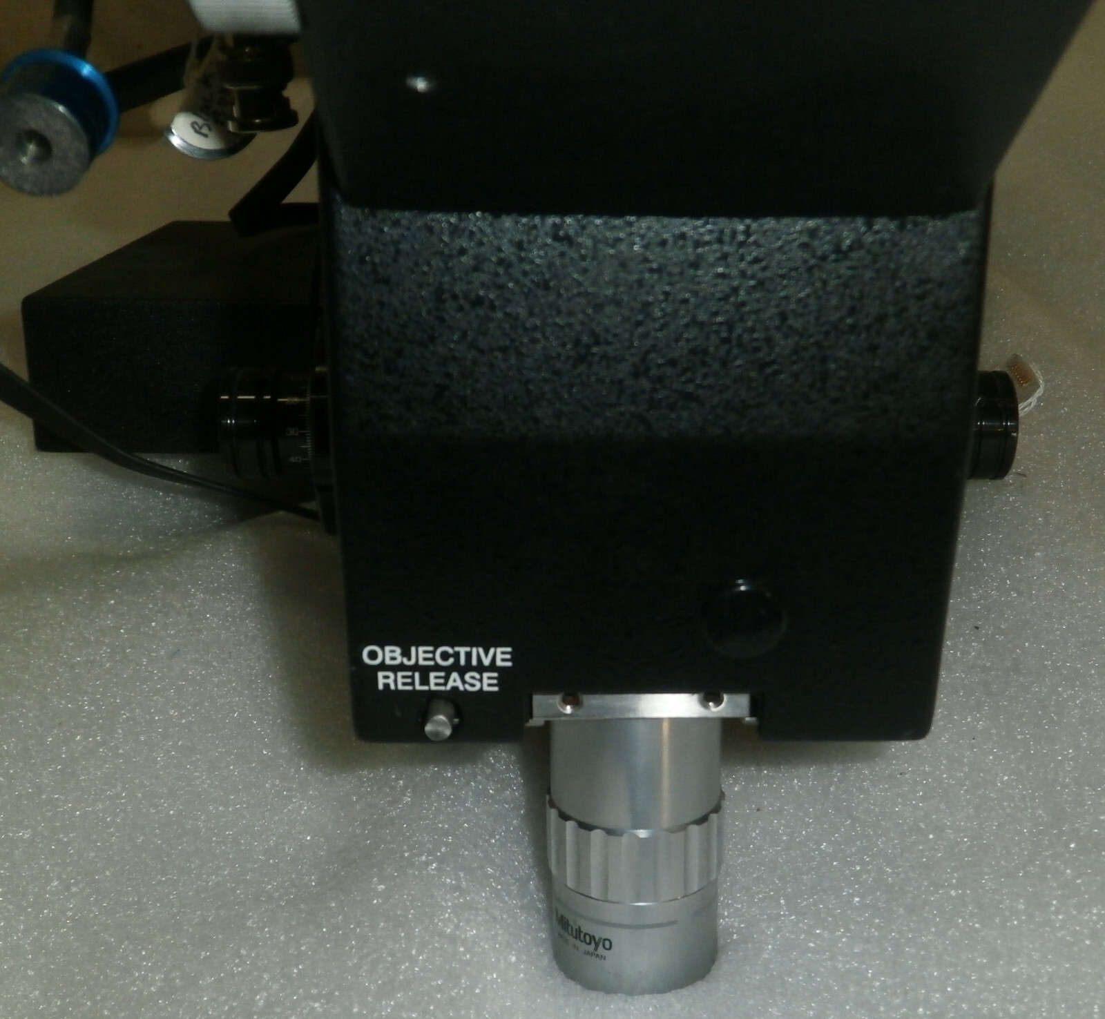 A-ZOOM AZM-40 PROBE STATION FROM KARL SUSS PA200