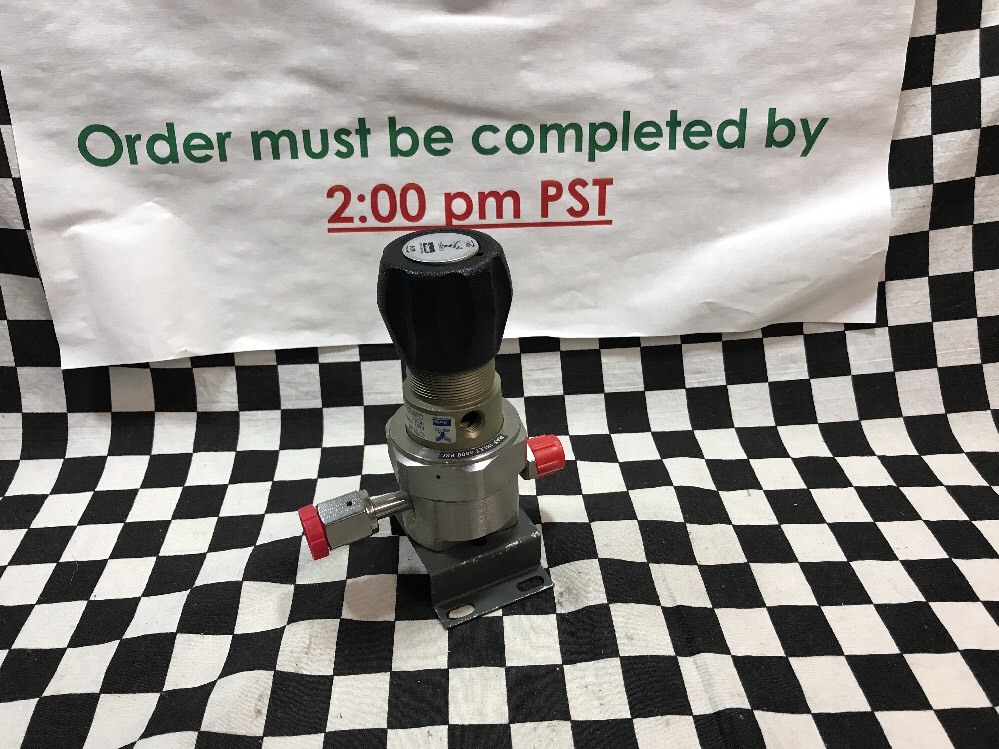 Veriflo REGULATOR 1/4″ M/F VCR, QR4003SK2PFSFM, 4000 Psi, SHIPSAMEDAY#1471C5