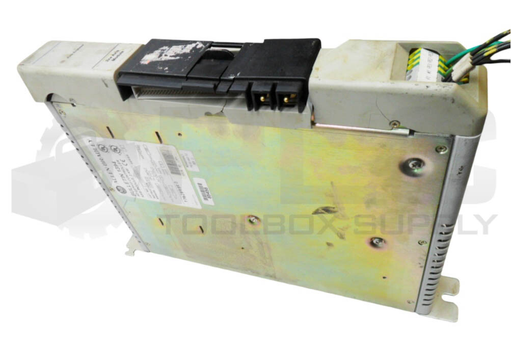 ALLEN BRADLEY 1394-AM03 /B AC SERVO CONTROLLER 530-680V 3.2A 1PH *READ*