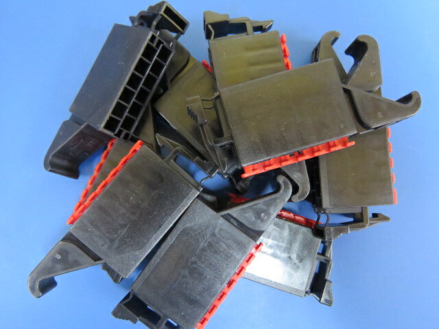 FCI 6021 0601 Qty of 5 per Lot Black Ford Connector; see also 92 vb 14 489 aa