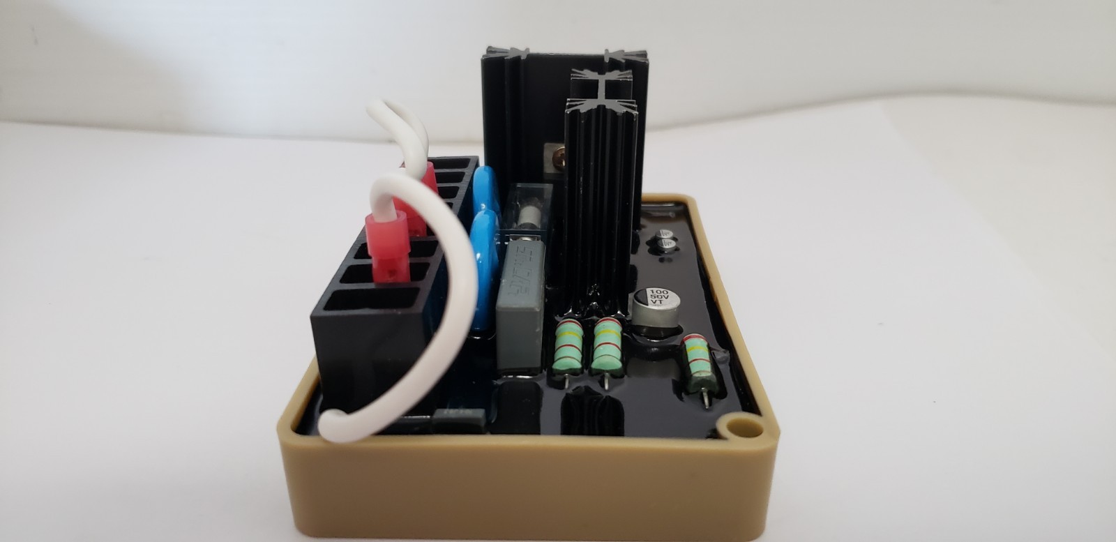 AVR SE350 AUTOMATIC VOLTAGE REGULATOR, 190-240 VAC, 500VA,73 VDC, 3.5A, NIB