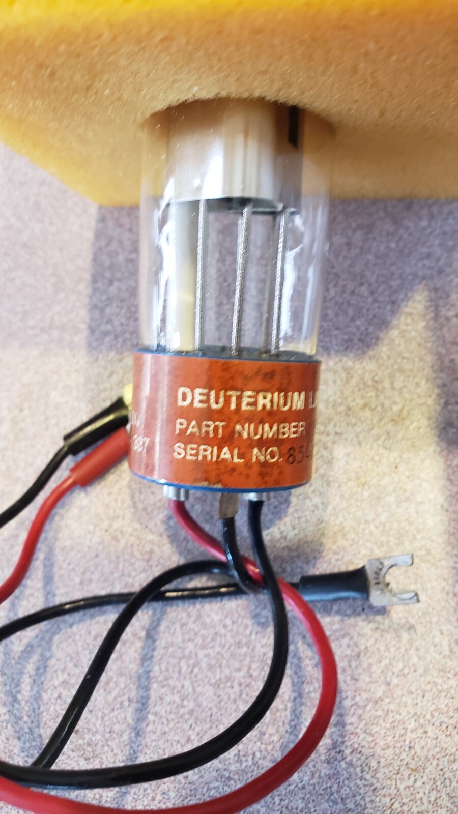 NEW Old Stock Varian Deuterium Lamp Light 4 UV Spectrophotometer 634 # 996166 +