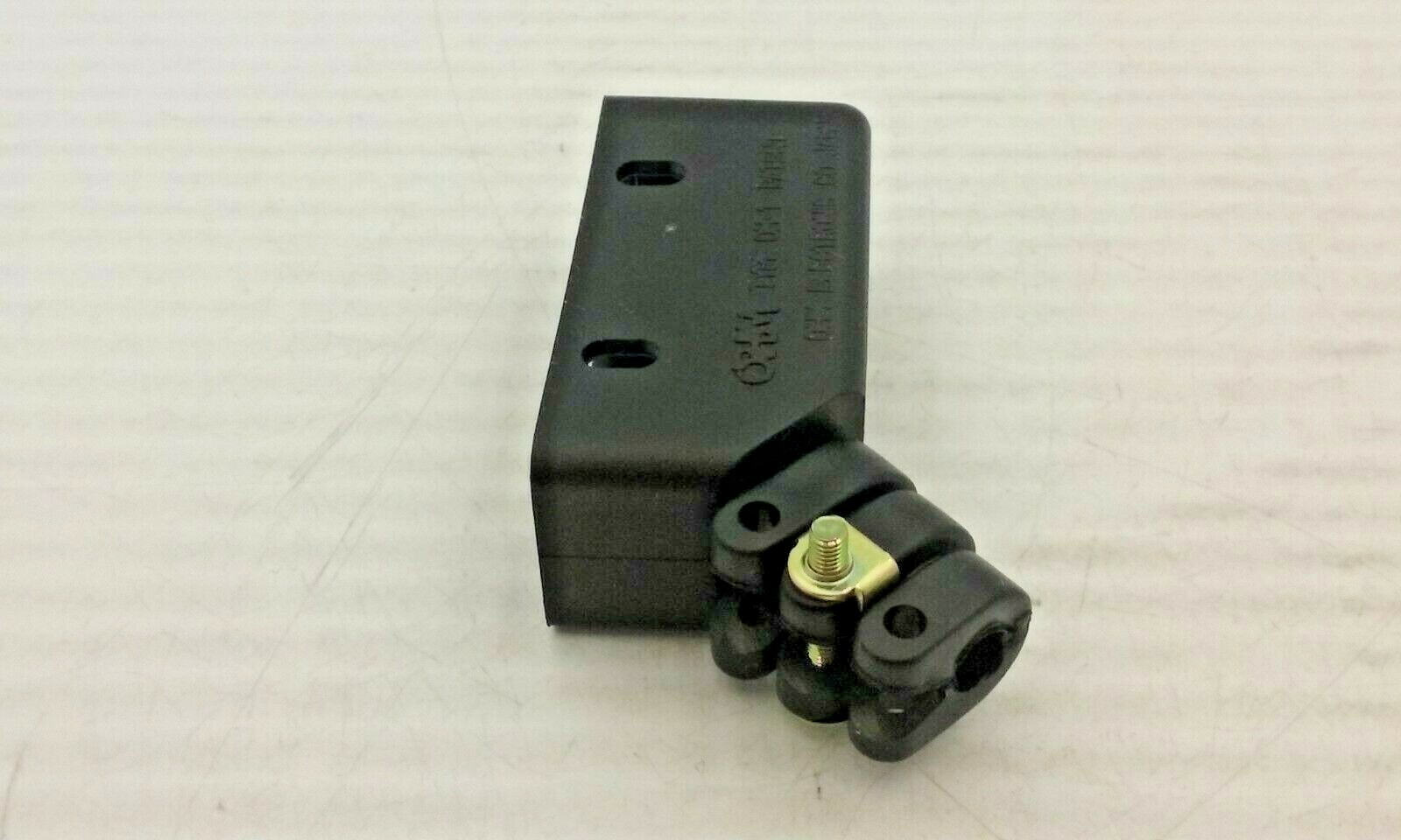 OHM ELECTRIC OM-1 MICROSWITCH INSULATION COVER W/WIRE PORT NNB
